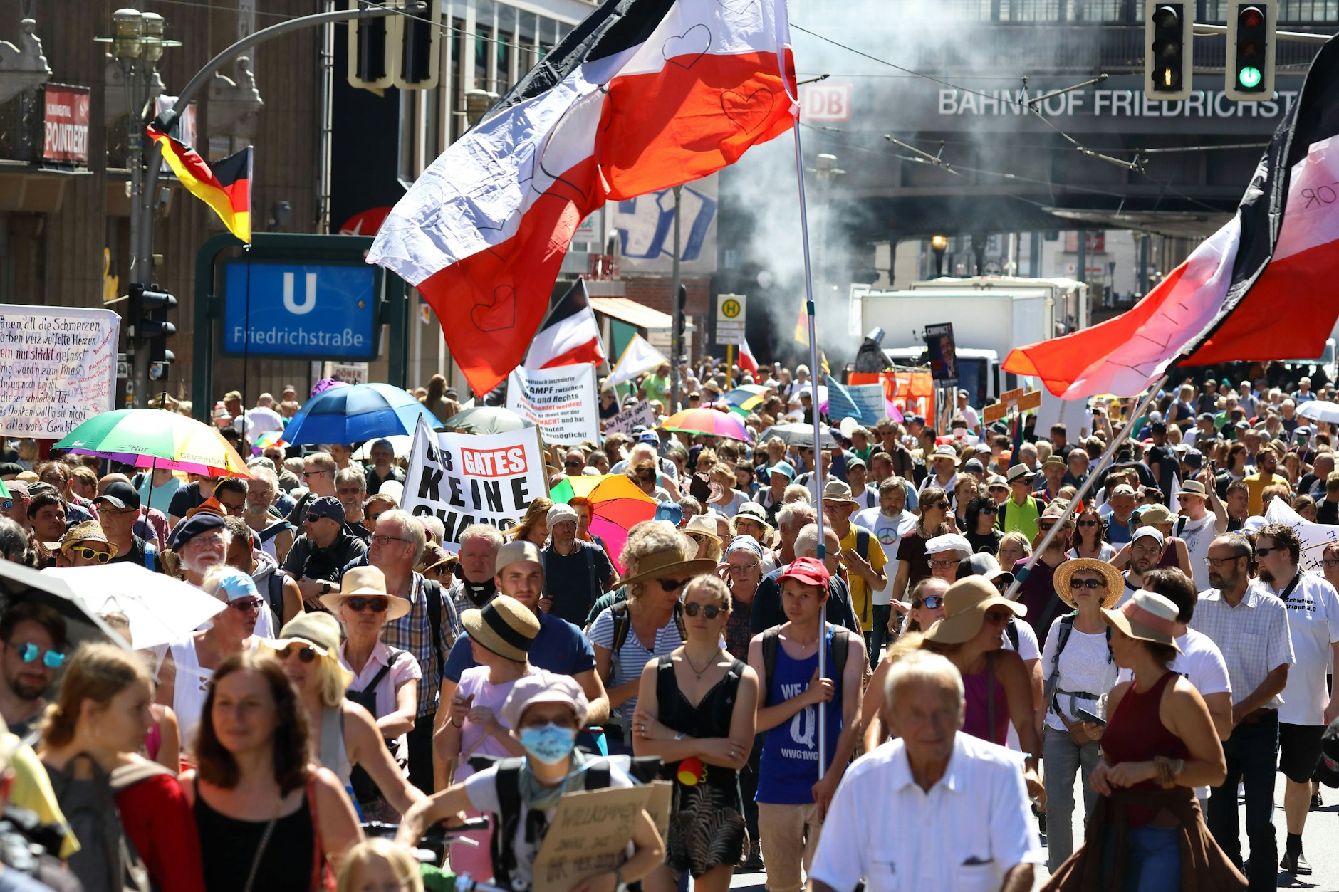 Berlin-Mitte: Protest gegen die Corona-Maßnahmen im August 2020