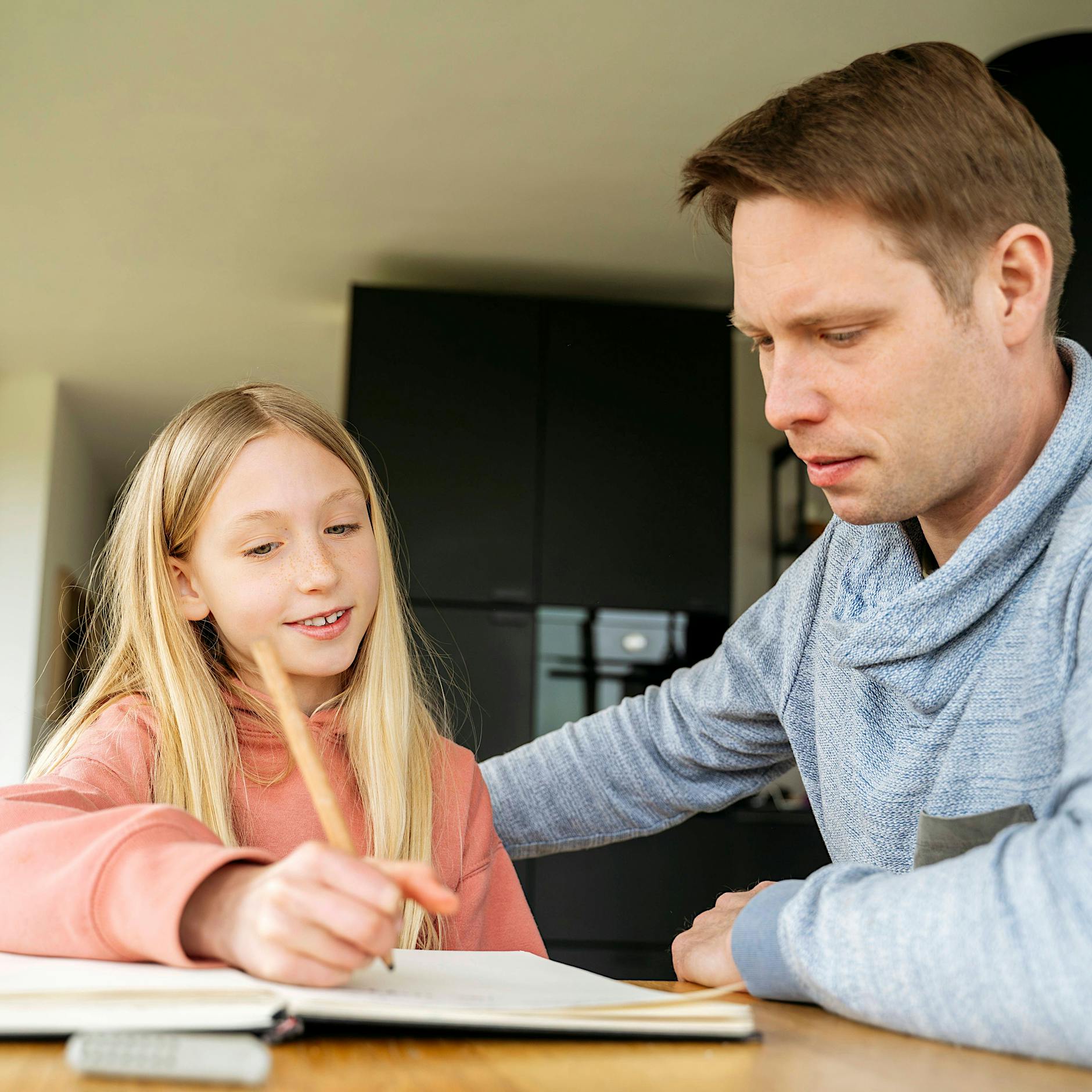 Neukölln ist erster Bezirk mit Schulbescheiden in einfacher Sprache für Eltern
