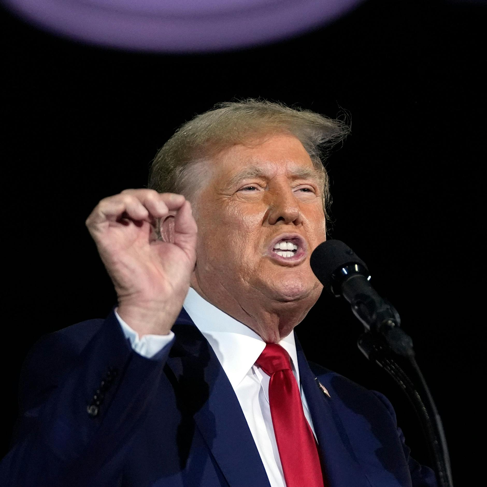 Image - Donald Trump will Verurteilung im Schweigegeld-Prozess aufheben lassen