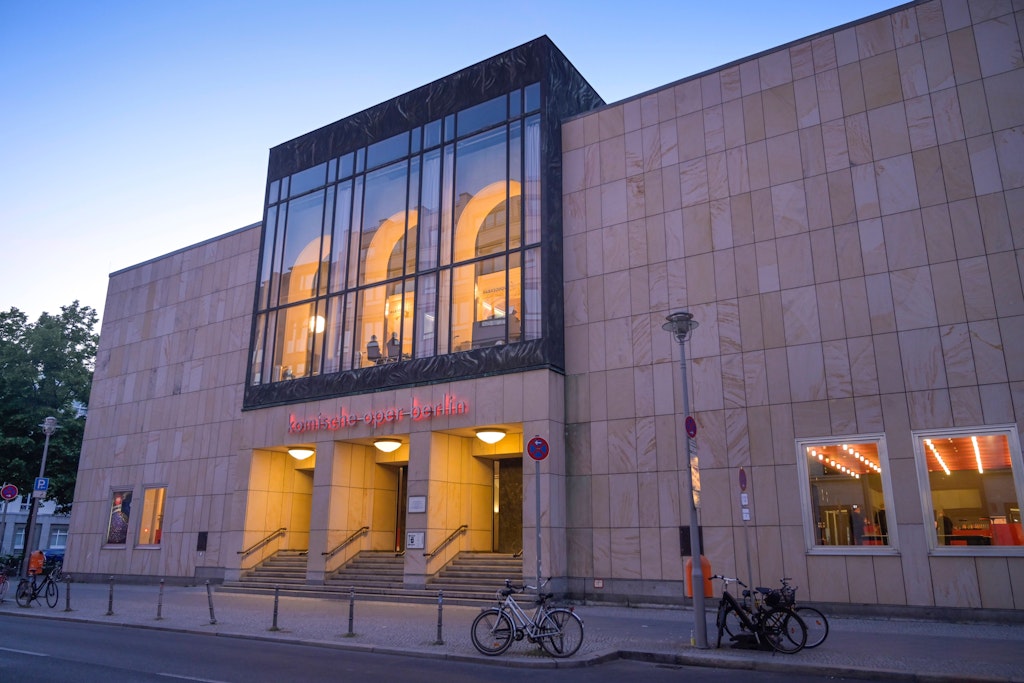 Wird-die-Komische-Oper-zur-Bauruine-Berliner-Senat-pr-ft-Baustopp-