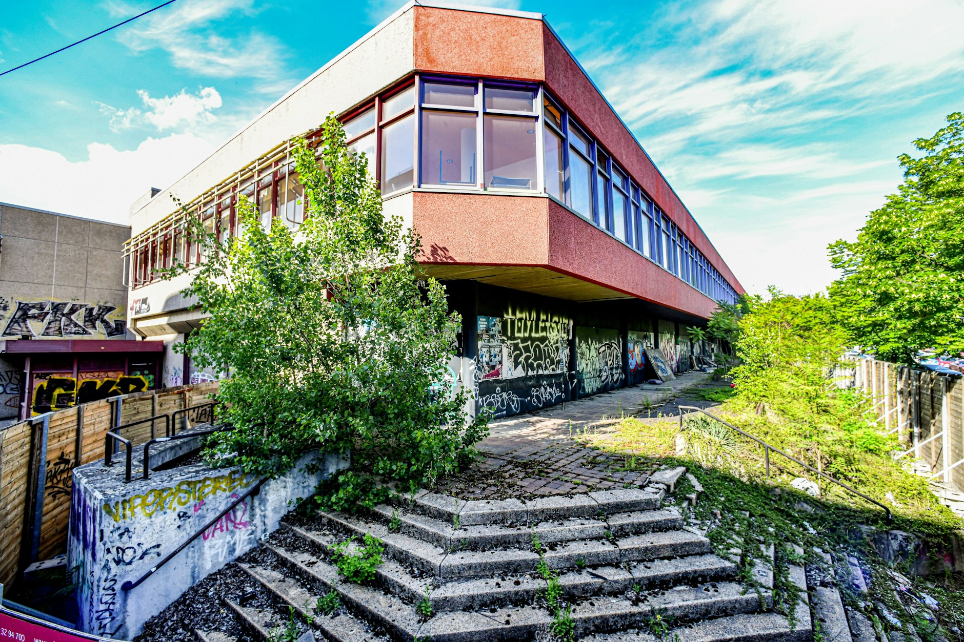 Das einstige Sport- und Erholungszentrum an der Landsberger Allee verfällt seit Jahren und wird nicht öffentlich genutzt.