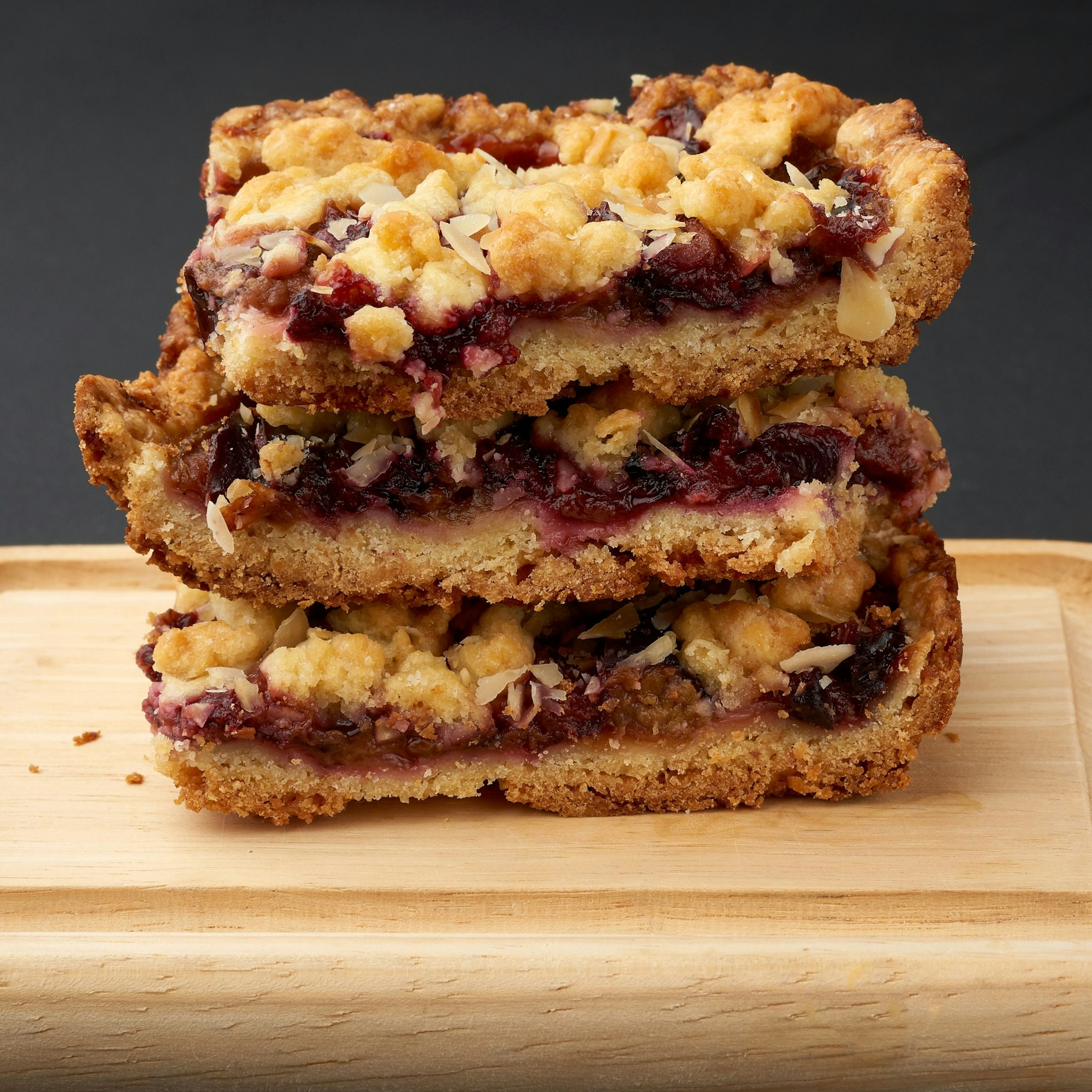 Leckere Kuchenschnitten für Naschkatzen: Dieses Rezept für Pflaumenkuchen ist blitzschnell im Ofen und schmeckt himmlisch!
