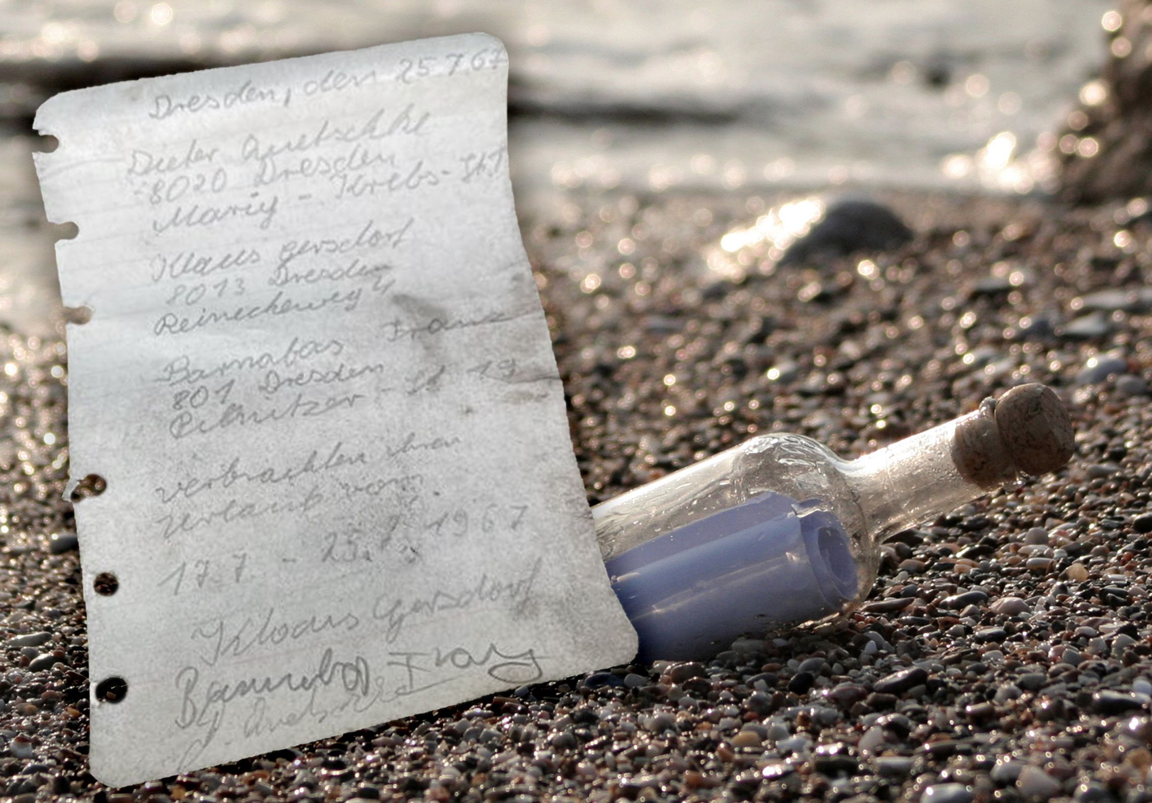 Flaschenpost von 1967 auf Ost-Campingplatz entdeckt – DAS stand darin!