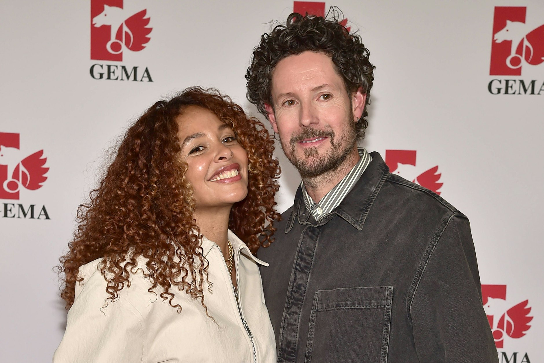 Die Musiker Joy Denalane und Max Herre stellen „Alles Liebe“ vor.