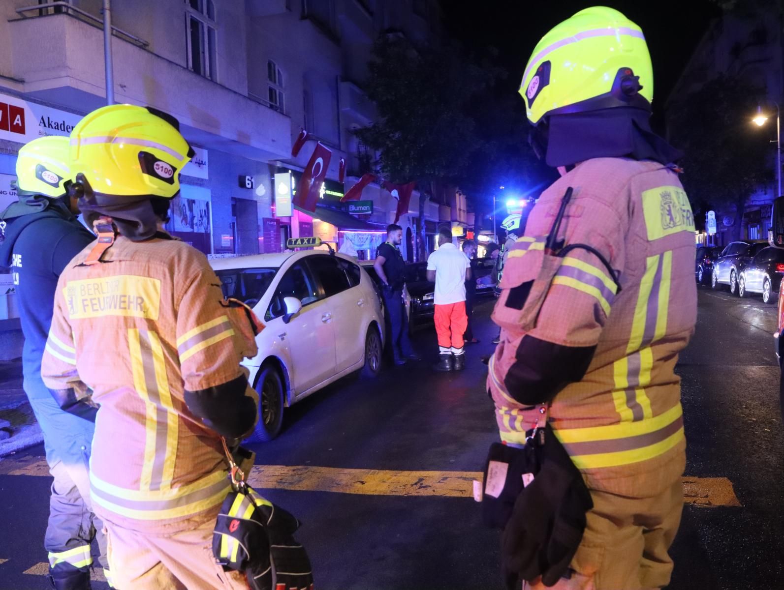 Rettungs-Drama in Neukölln: Rettungsdienst brutal angegriffen!