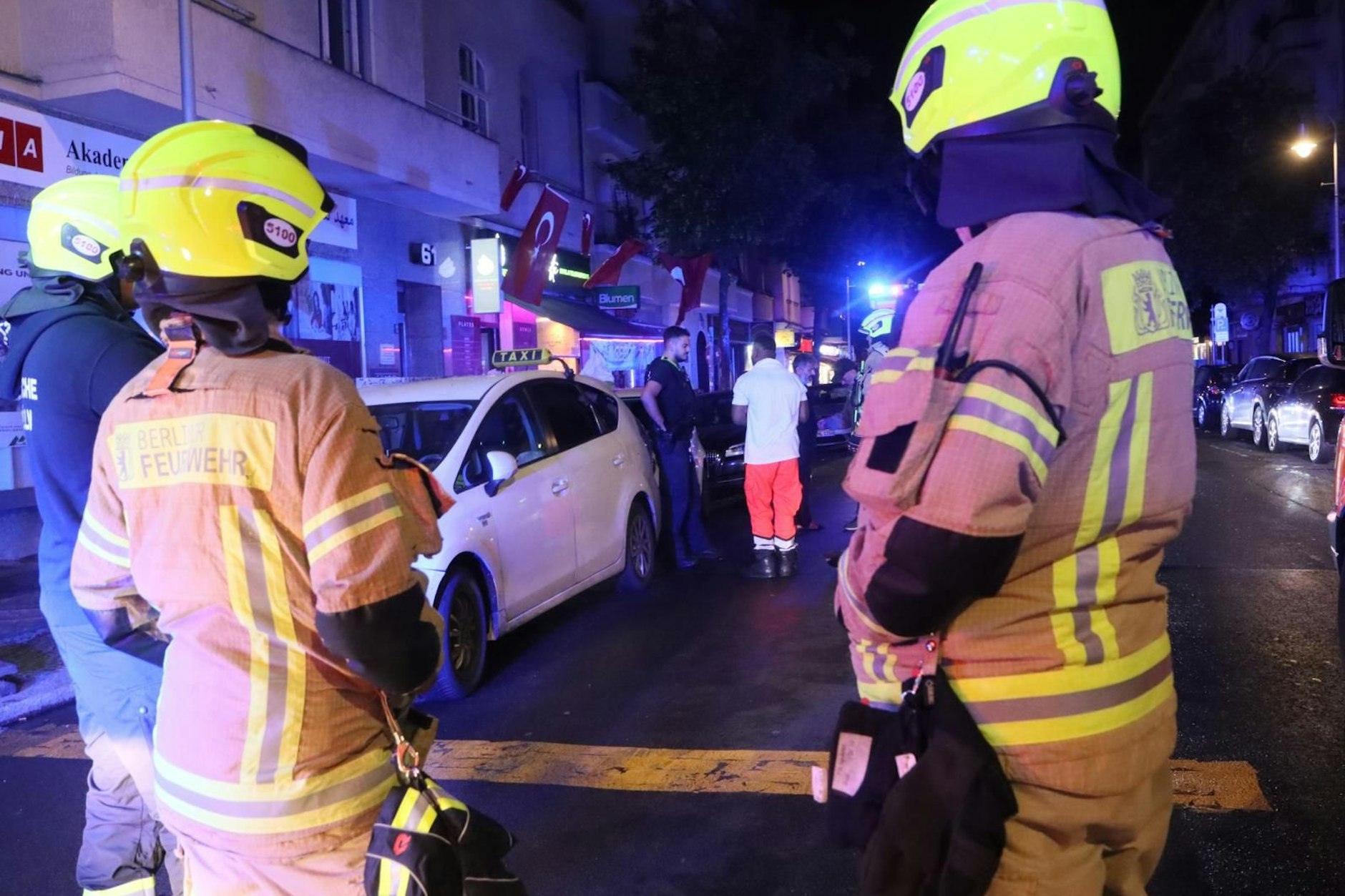 In Neukölln wurde ein Rettungssanitäter bei einem Einsatz angegriffen.