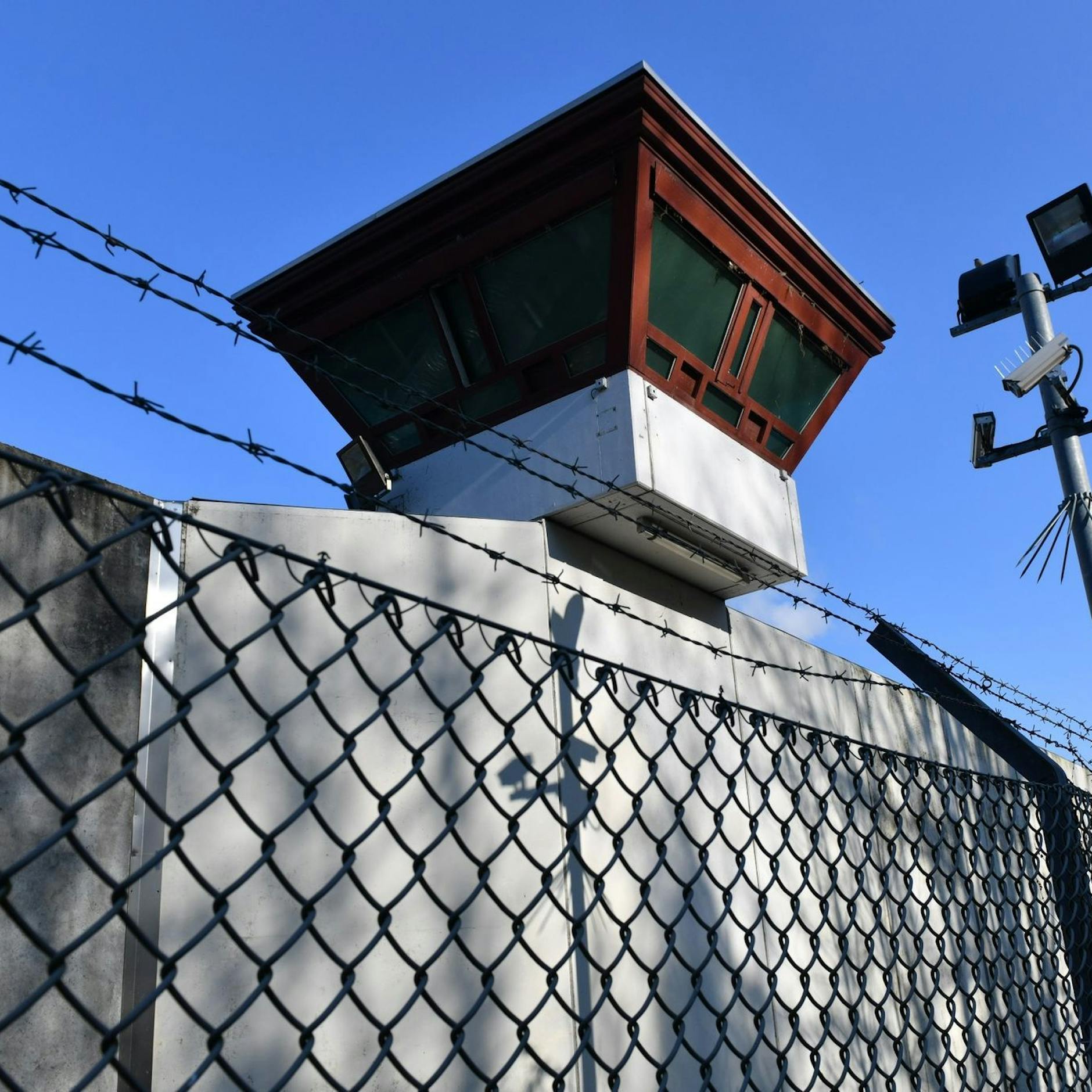 Image - Brand in JVA-Tegel in Berlin: Großer Feuerwehreinsatz