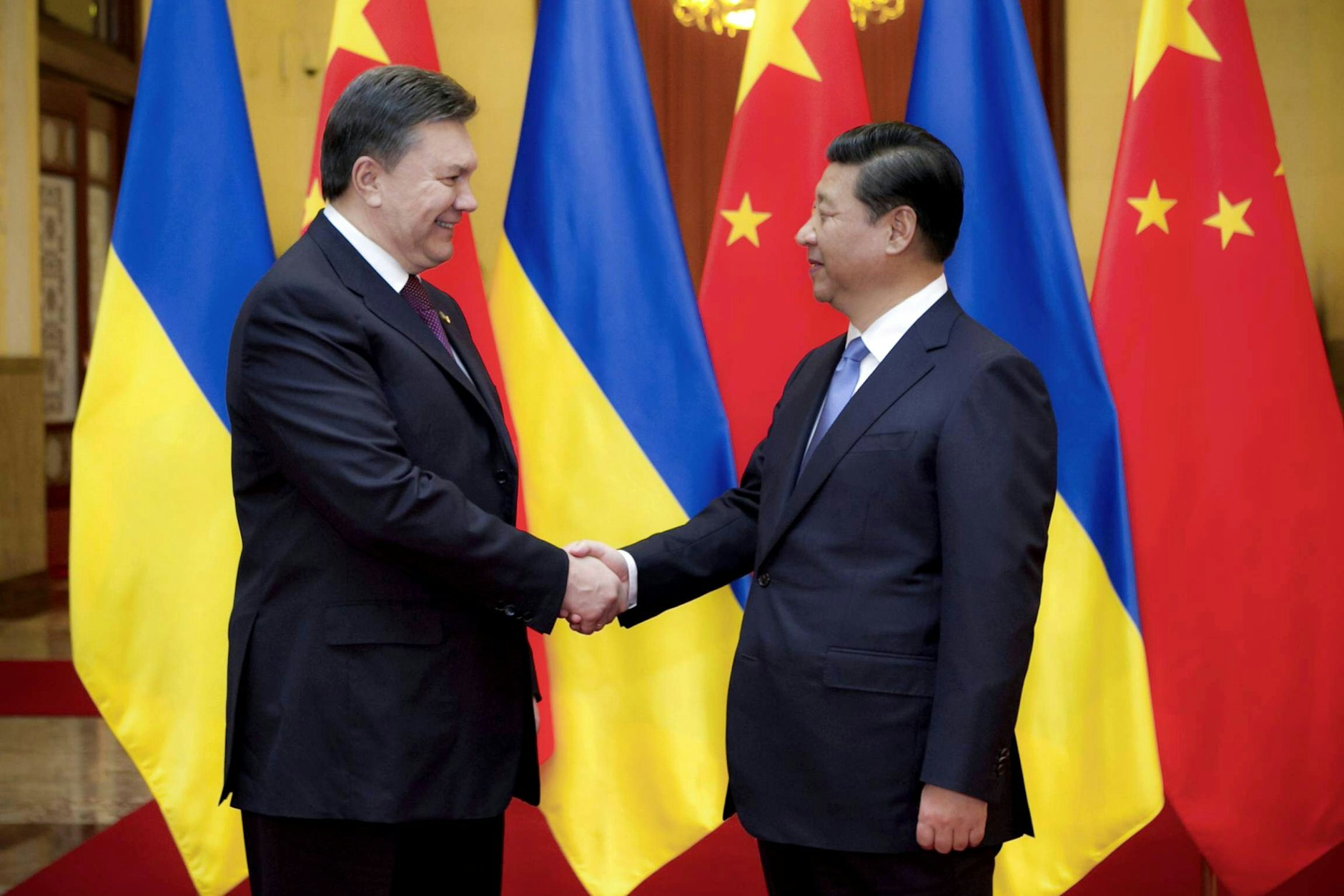 Der damalige ukrainische Präsident Wiktor Janukowitsch und Xi Jinping im Jahr 2013.