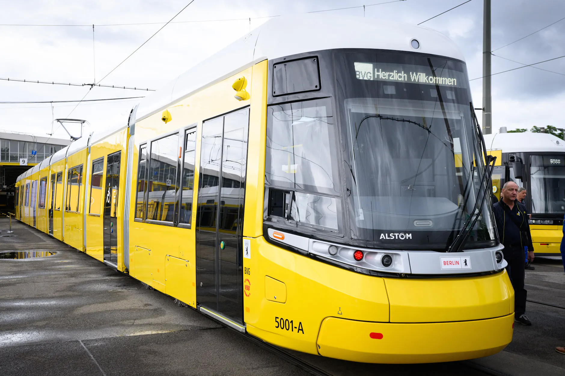 BVG Tram So Lang Wie Noch Nie Das Ist Die Neue Stra enbahn F r Berlin bvg-tram-so-lang-wie-noch-nie-das-ist-die-neue-stra-enbahn-f-r-berlin