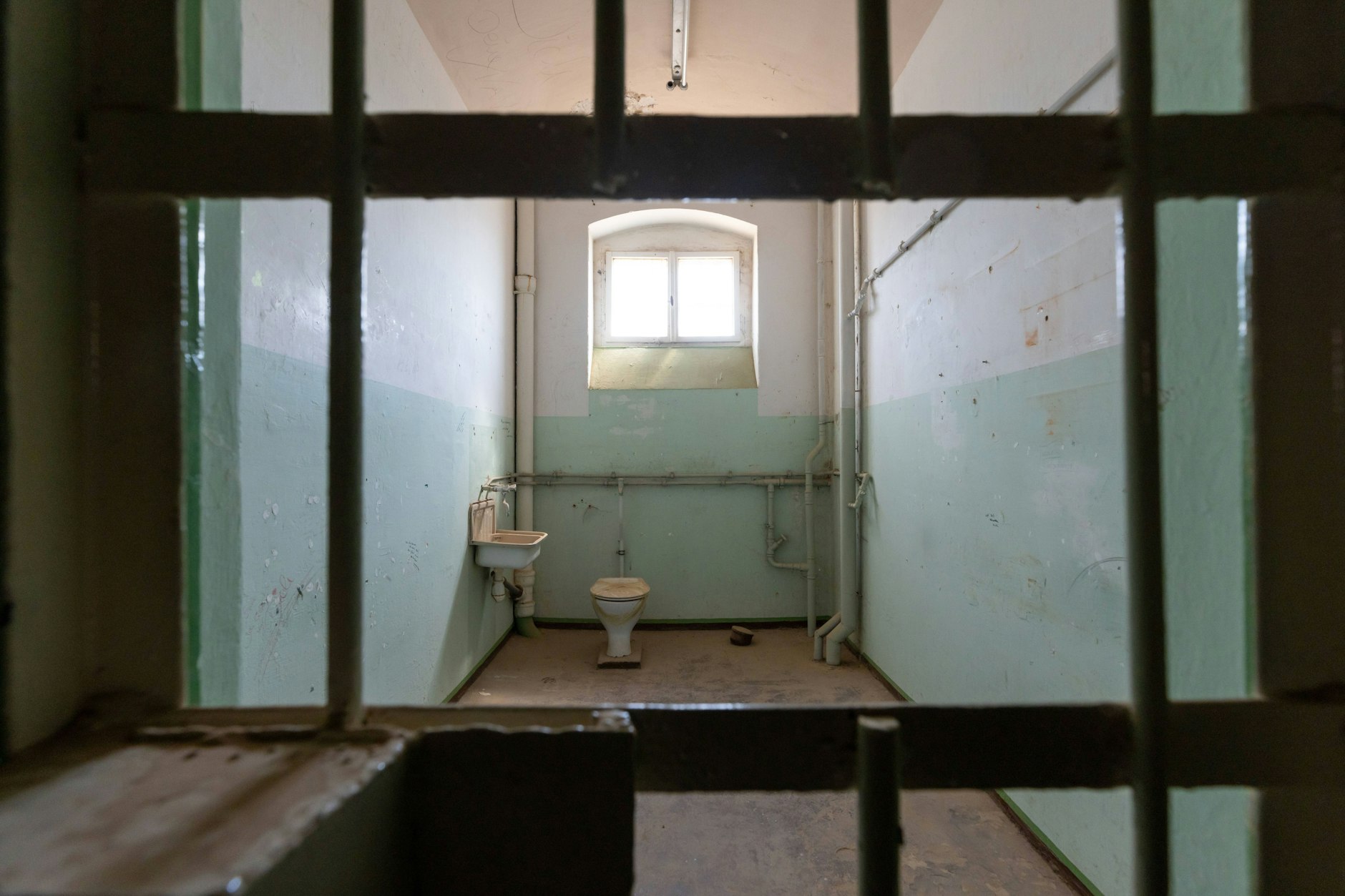 Zelle im größten Frauengefängnis der DDR in Stollberg: Schloss Hoheneck war für seine harten Haftbedingungen berüchtigt. 