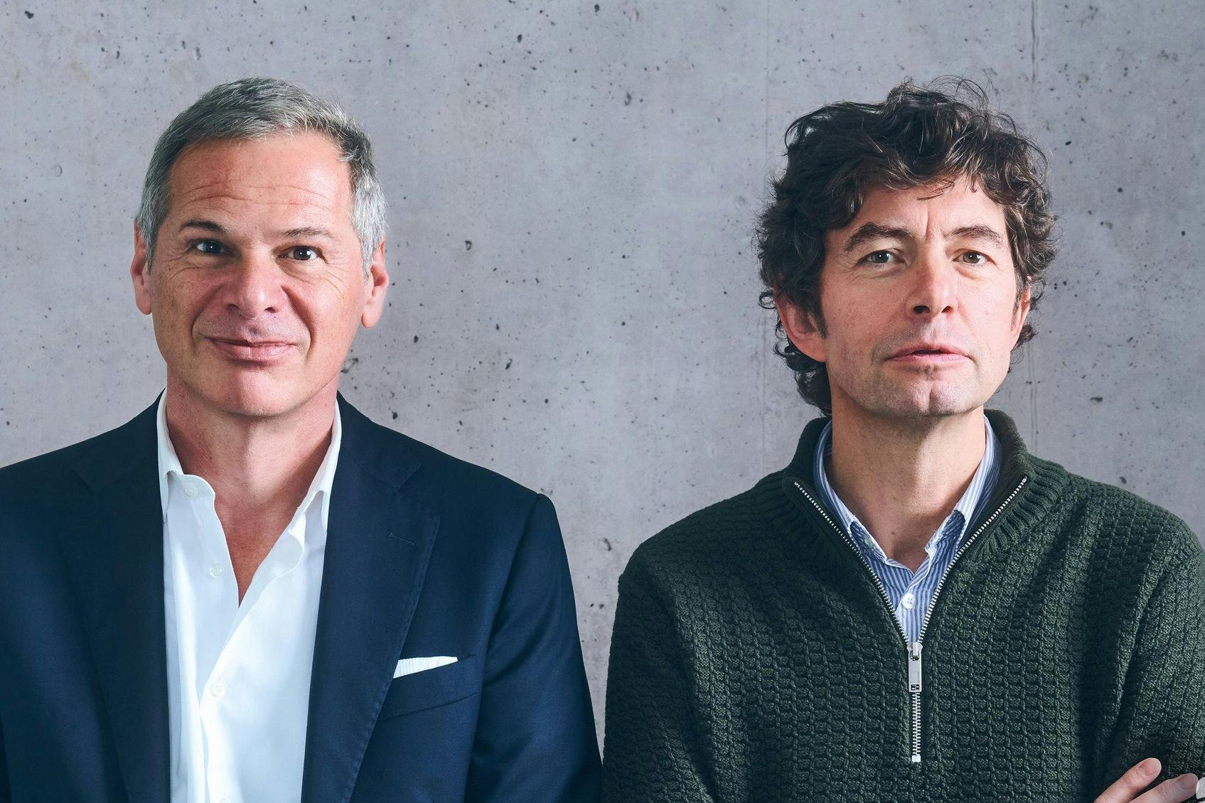 Georg Mascolo (l.) und Christian Drosten auf dem Cover des Buchs „Alles überstanden?“