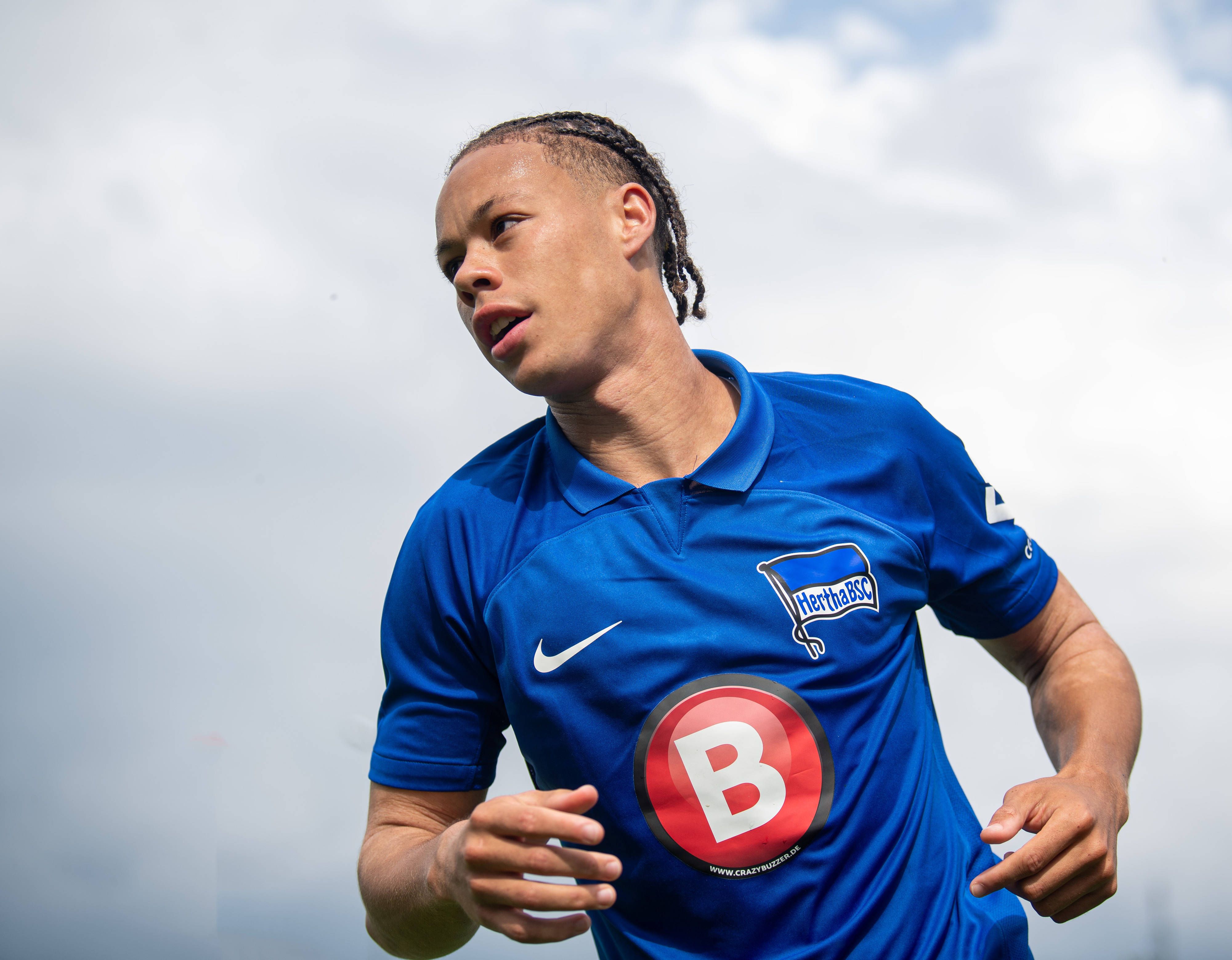 Image - Hertha BSC: Karrierestau im Sturm! Derry Scherhant sucht neuen Klub