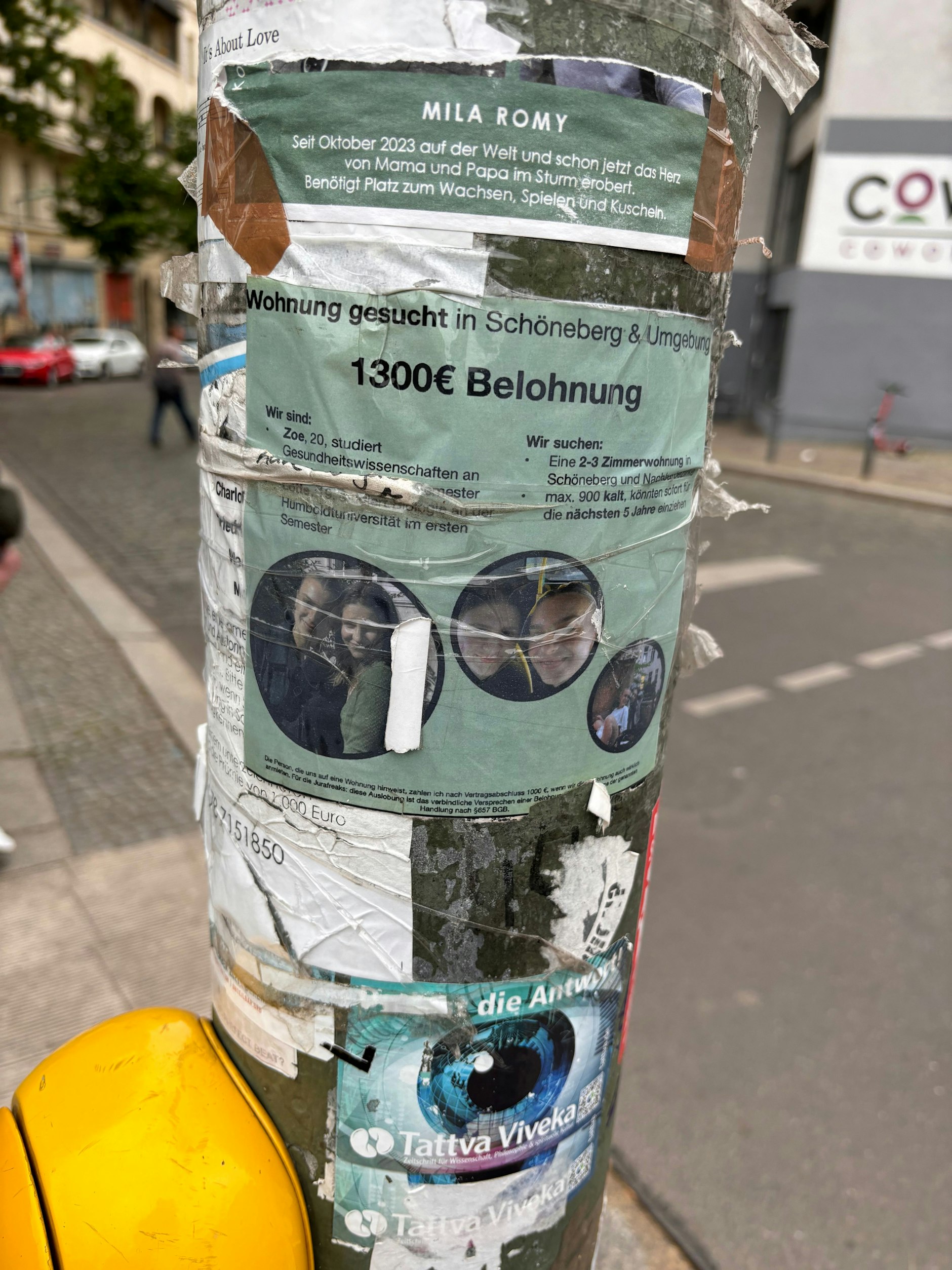 Anzeigen wie diese sieht man in der Stadt überall.