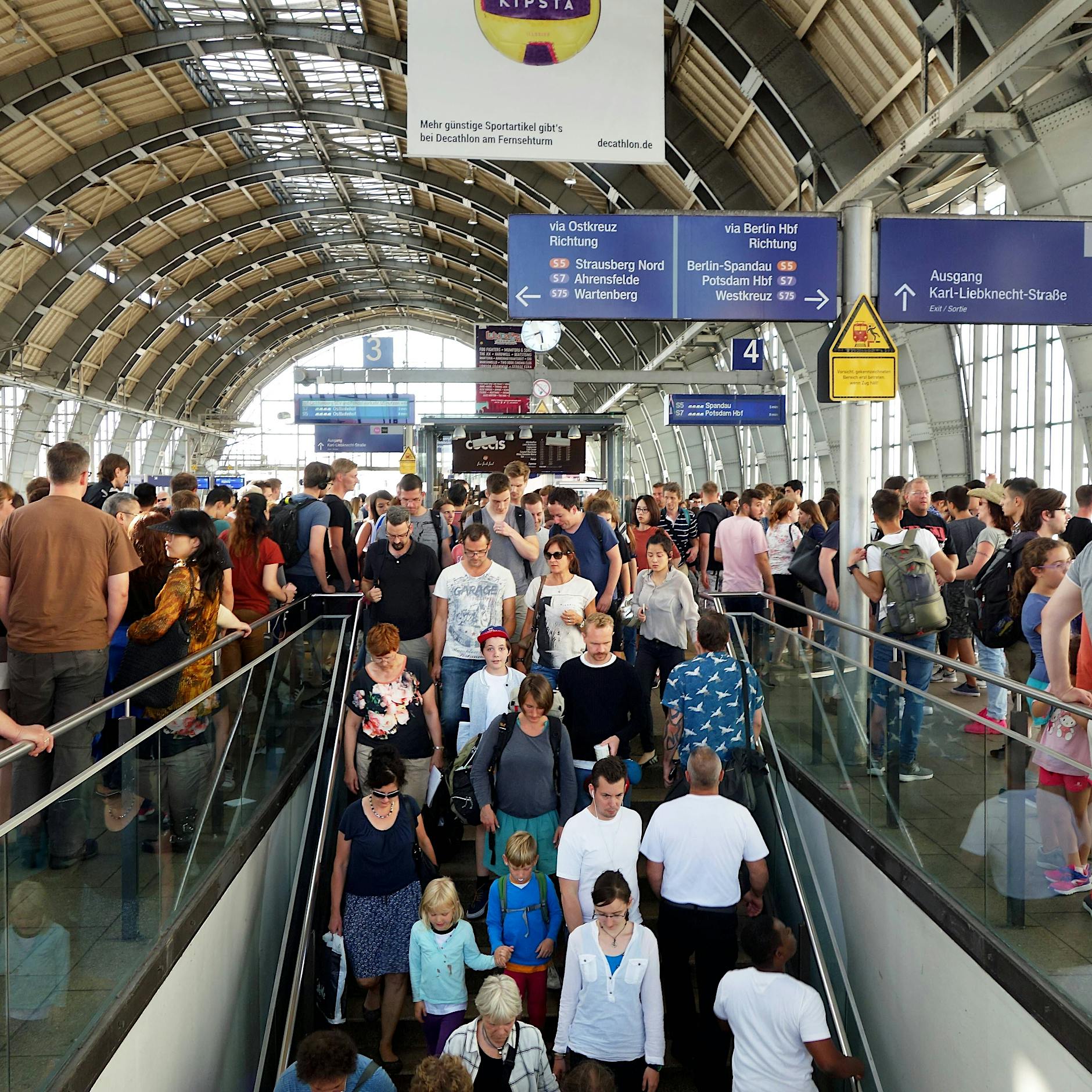 100 Euro pro Person: Berlin erwägt Prämie für Abmeldungen nach Zensus