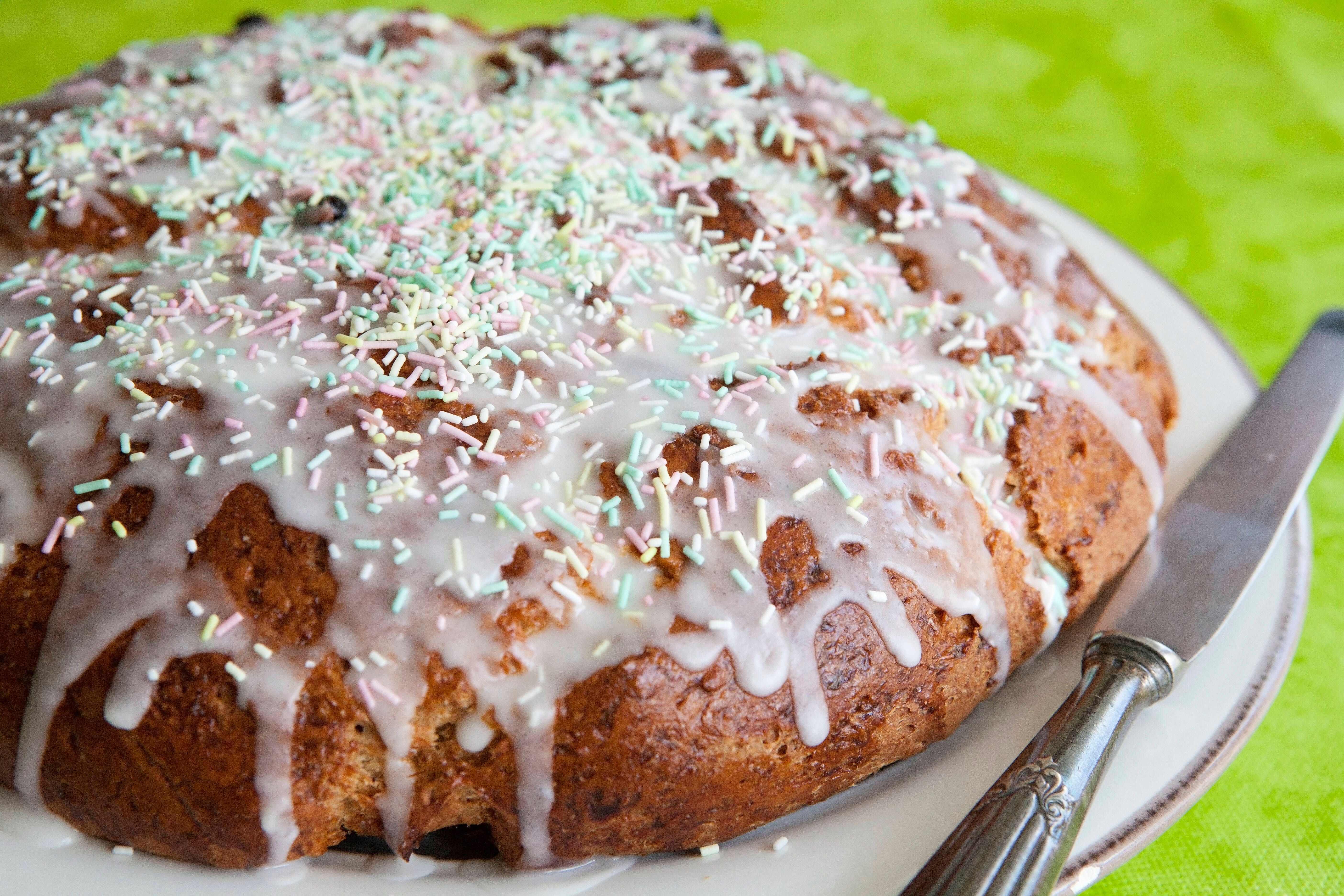 Rezept für saftigen Fantakuchen: So einfach und lecker zaubern Sie den Limo-Kuchen