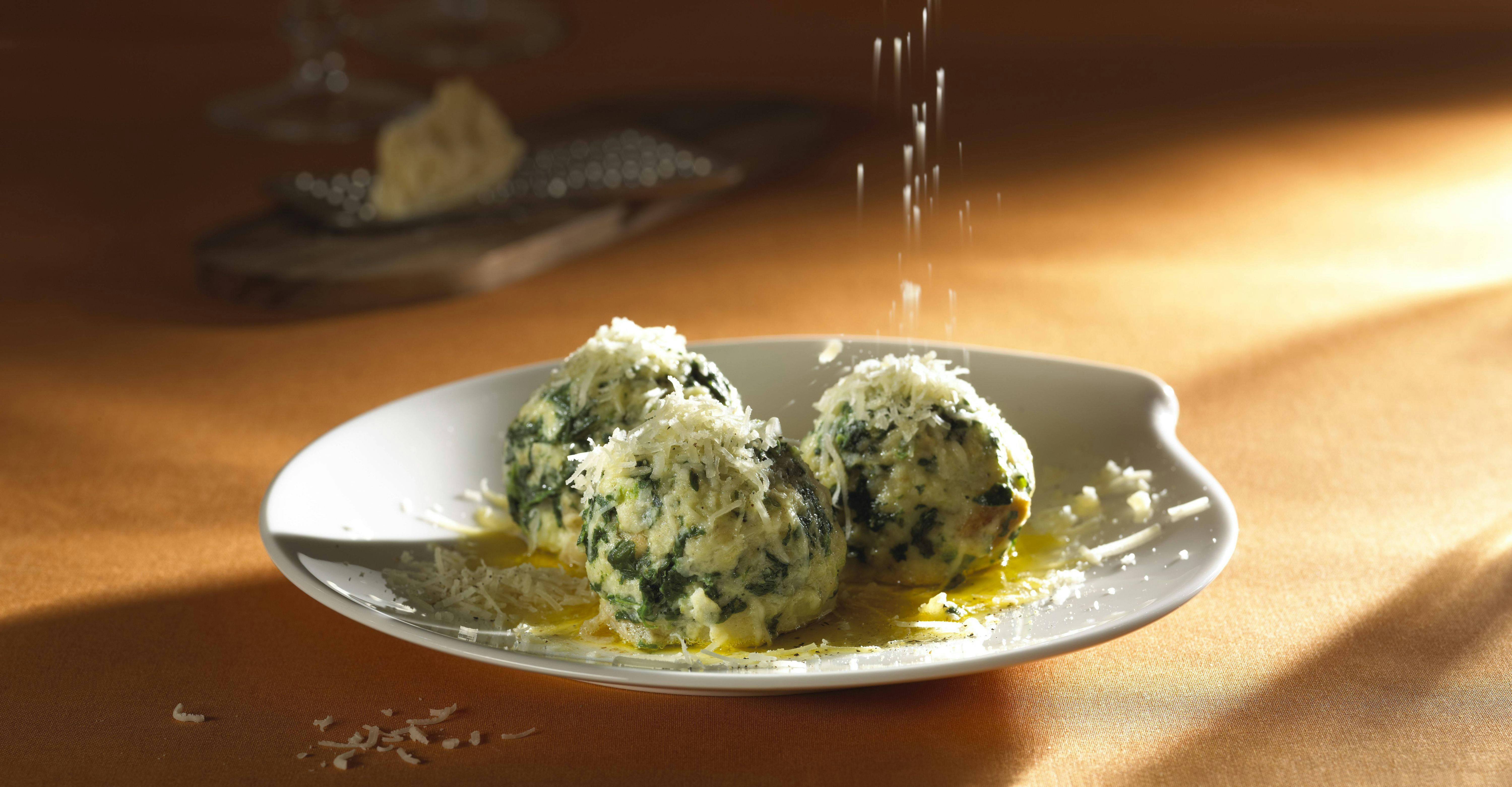 Südtiroler Spinatknödel – nach dem besten Originalrezept: so einfach ...
