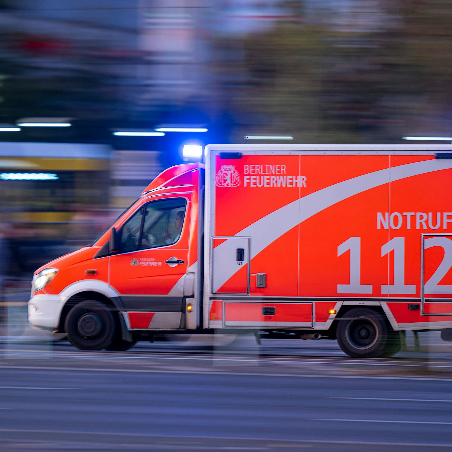 Unfall in Berlin-Johannisthal: Seniorin erfasst 10-Jährigen mit Auto
