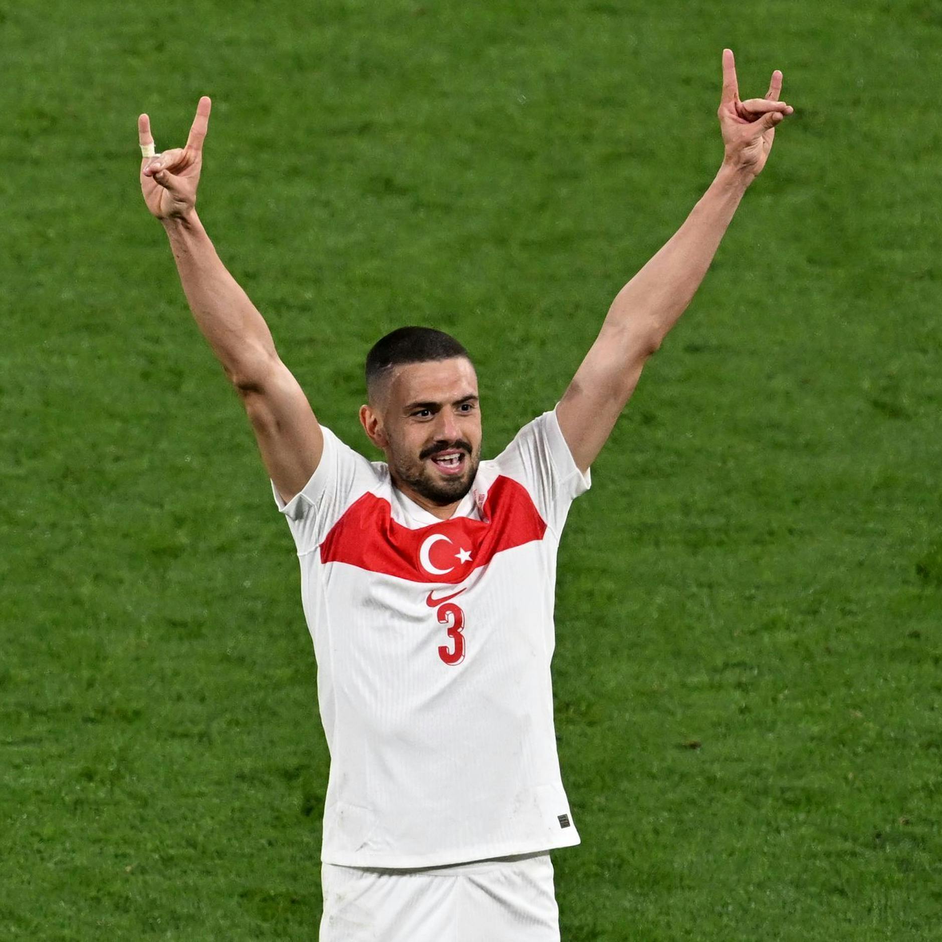 Image - Wolfsgruß von Merih Demiral: Türkei legte Eilbeschwerde beim Sportgericht ein