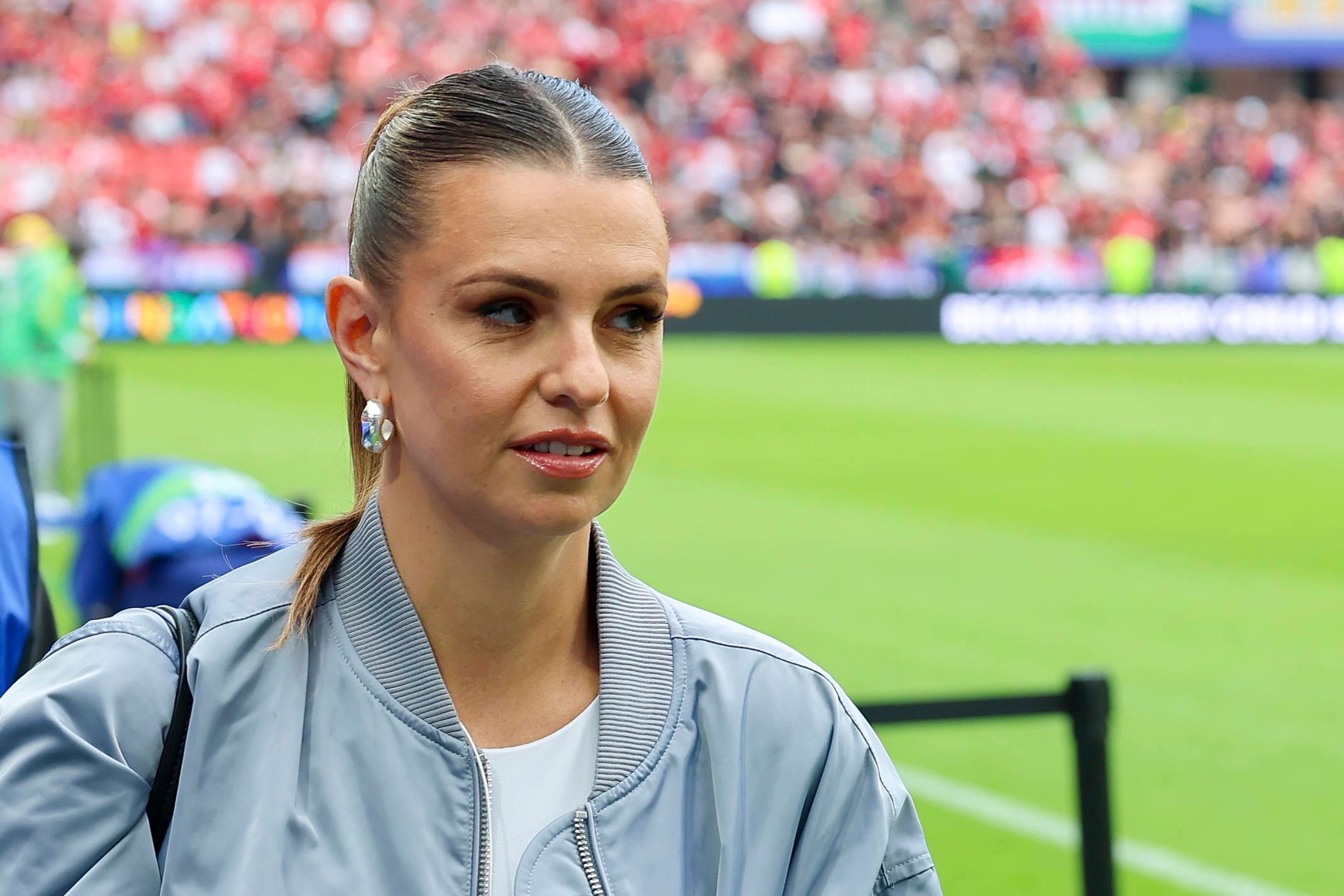 EM-Moderatorin Laura Wontorra in der Kritik: Unprofessionell, parteiisch