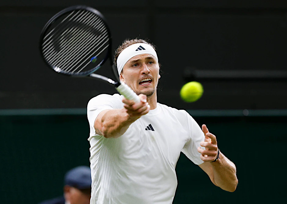 Alexander Zverev zieht ohne Satzverlust in die vierte Runde von Wimbledon ein.