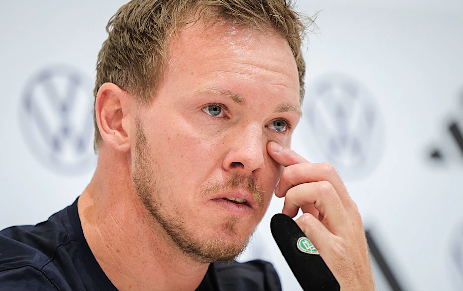 Auch am Tag nach der Niederlage wurde Bundestrainer Julian Nagelsmann emotional und musste mit den Tränen kämpfen.