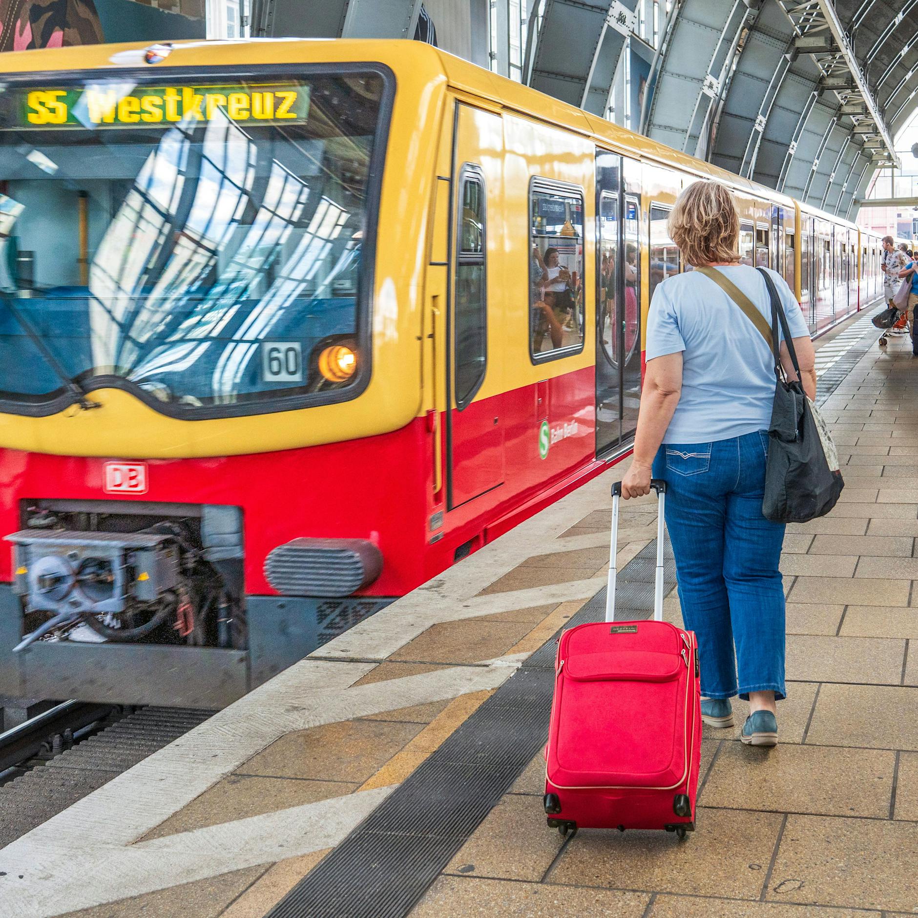Berliner S-Bahn: DIESE Signalstörungen bremsen heute 8 Linien aus