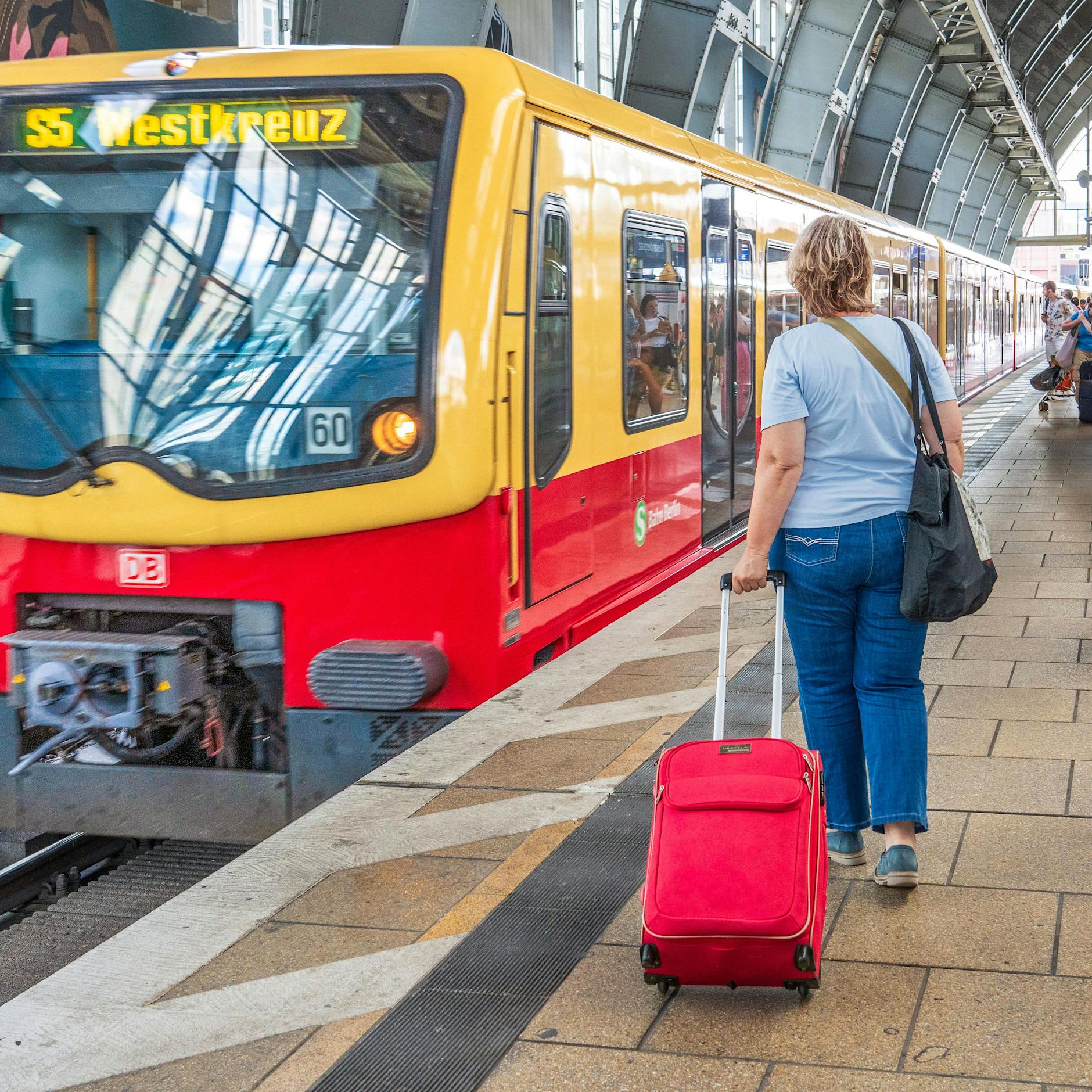 49-Euro-Ticket ade? Deutschlandticket wird 2025 wohl teurer