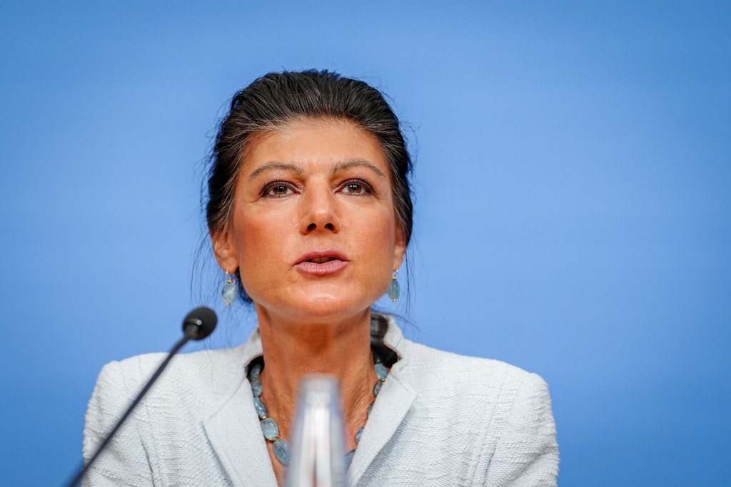 „Sollte normal sein in einer Demokratie“: Wagenknecht offen für Gespräche ...