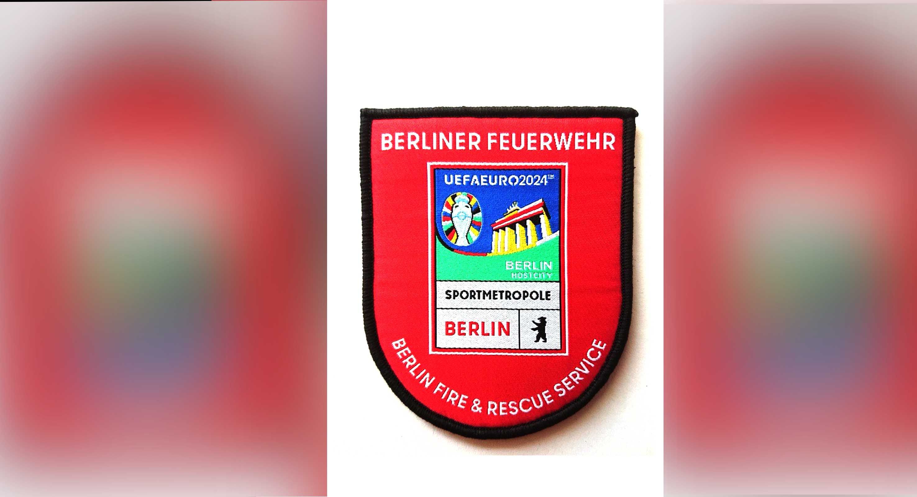Image - Berliner Feuerwehrleute verkaufen EM-Patches auf Ebay für hohe Preise – dürfen die das?