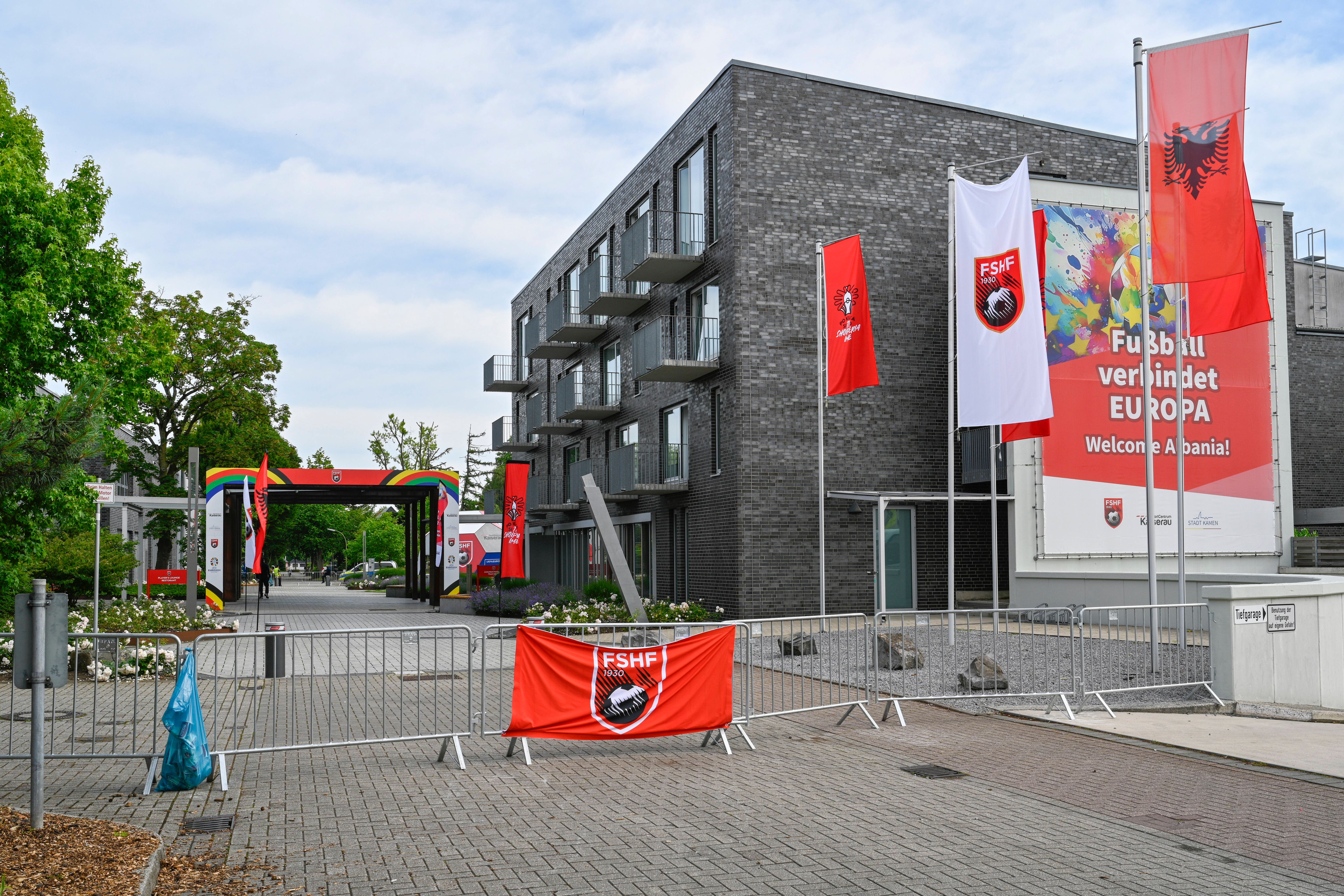 EM-Betreuer soll Frau in Teamhotel vergewaltigt haben