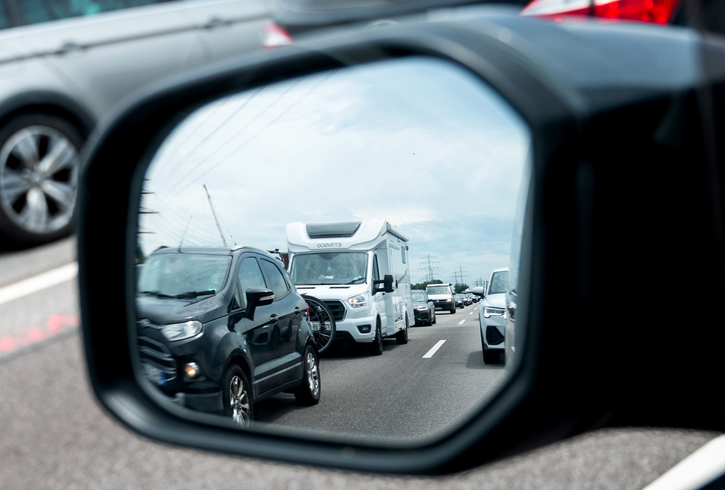 Image - Volle Autobahn – volle Blase: Was tun?