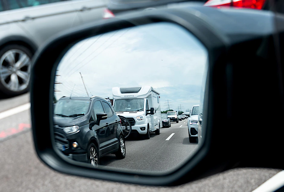 Harndrang bei voller Autobahn: Das vermiest vielen Menschen die Urlaubsstimmung.