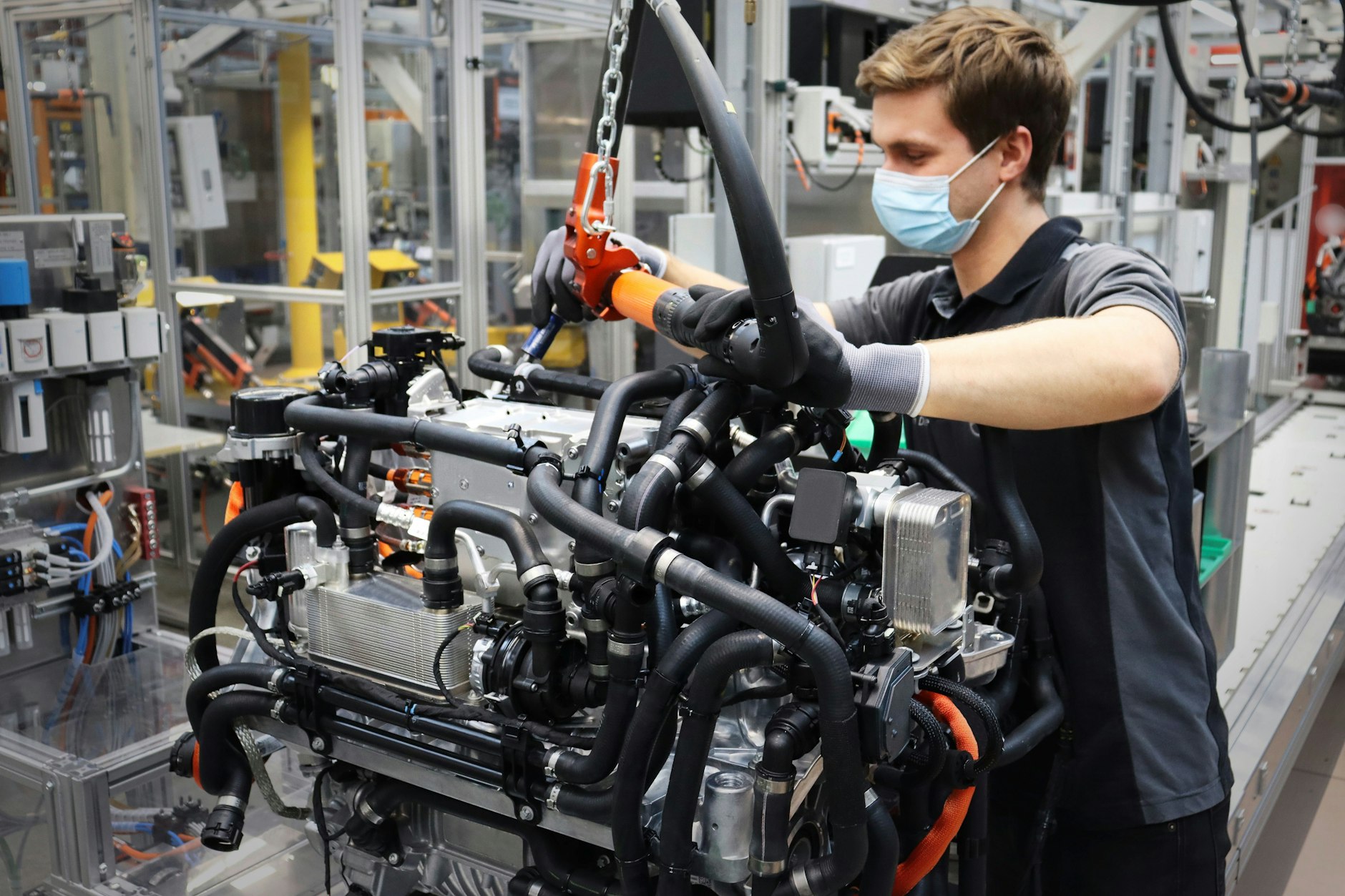 Aggregate für die Mercedes-Modelle EQA und EQB werden in Marienfelde montiert.