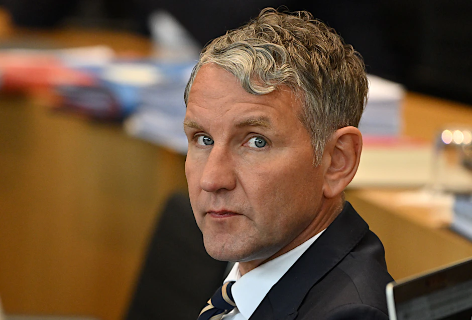 Björn Höcke, AfD-Partei- und Fraktionschef in Thüringen, sitzt im Plenarsaal des Landtags in Erfurt. 