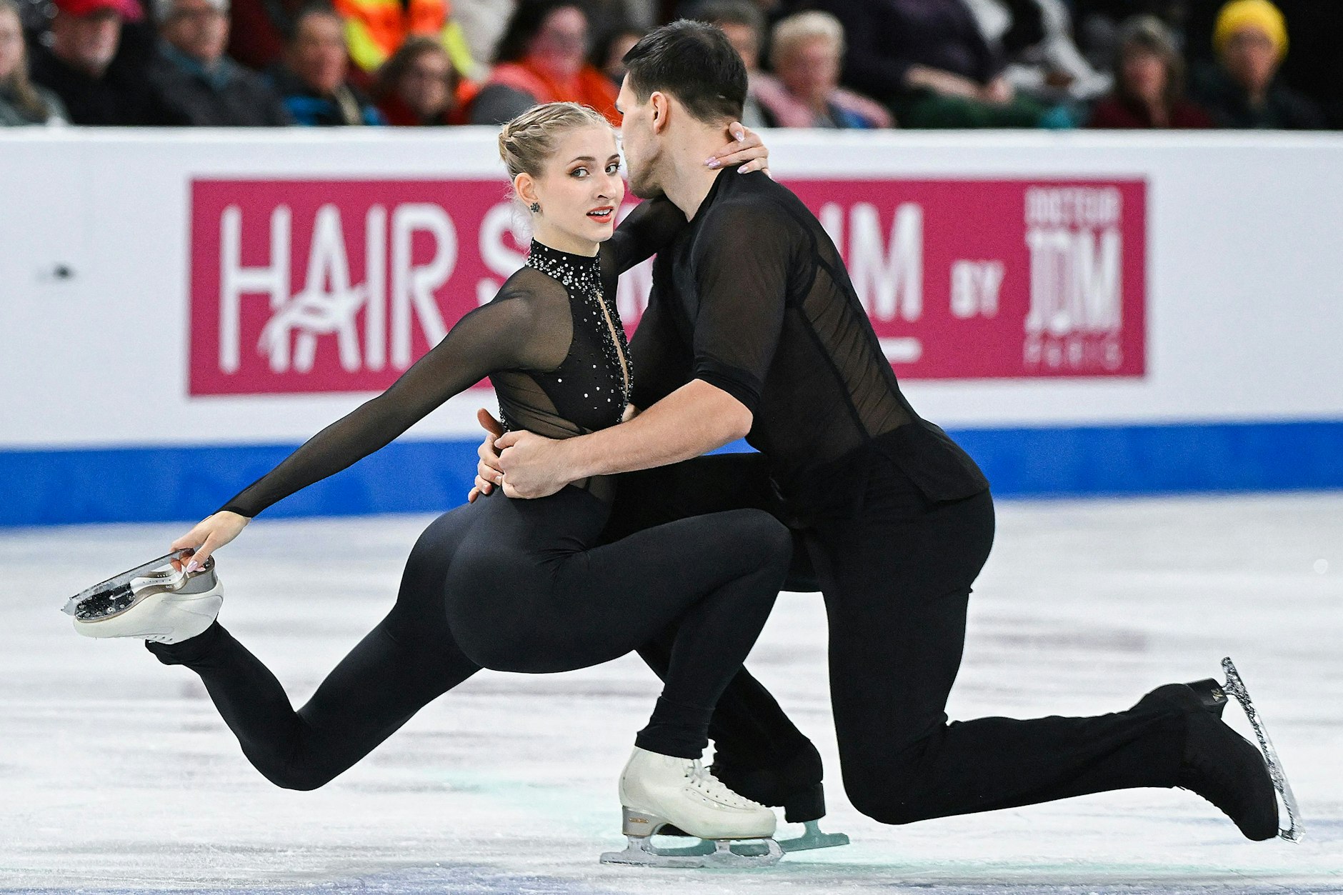 Minerva Fabienne Hase und Nikita Wolodin zauberten bei der WM in Kanada eine starke Kür aufs Eis.