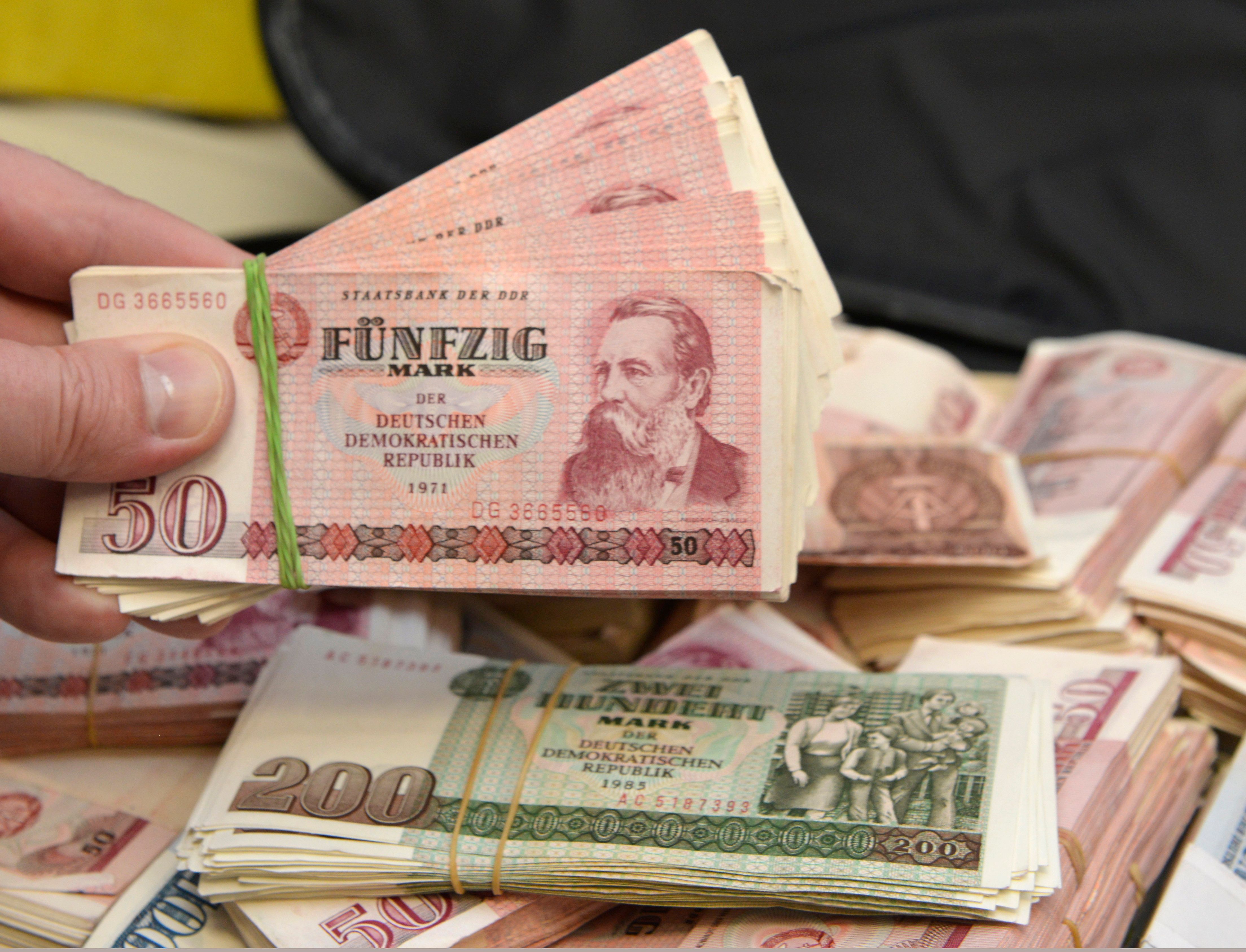 Image - Warum ein Getränk im Freilichtkino 20 DDR-Mark kostet