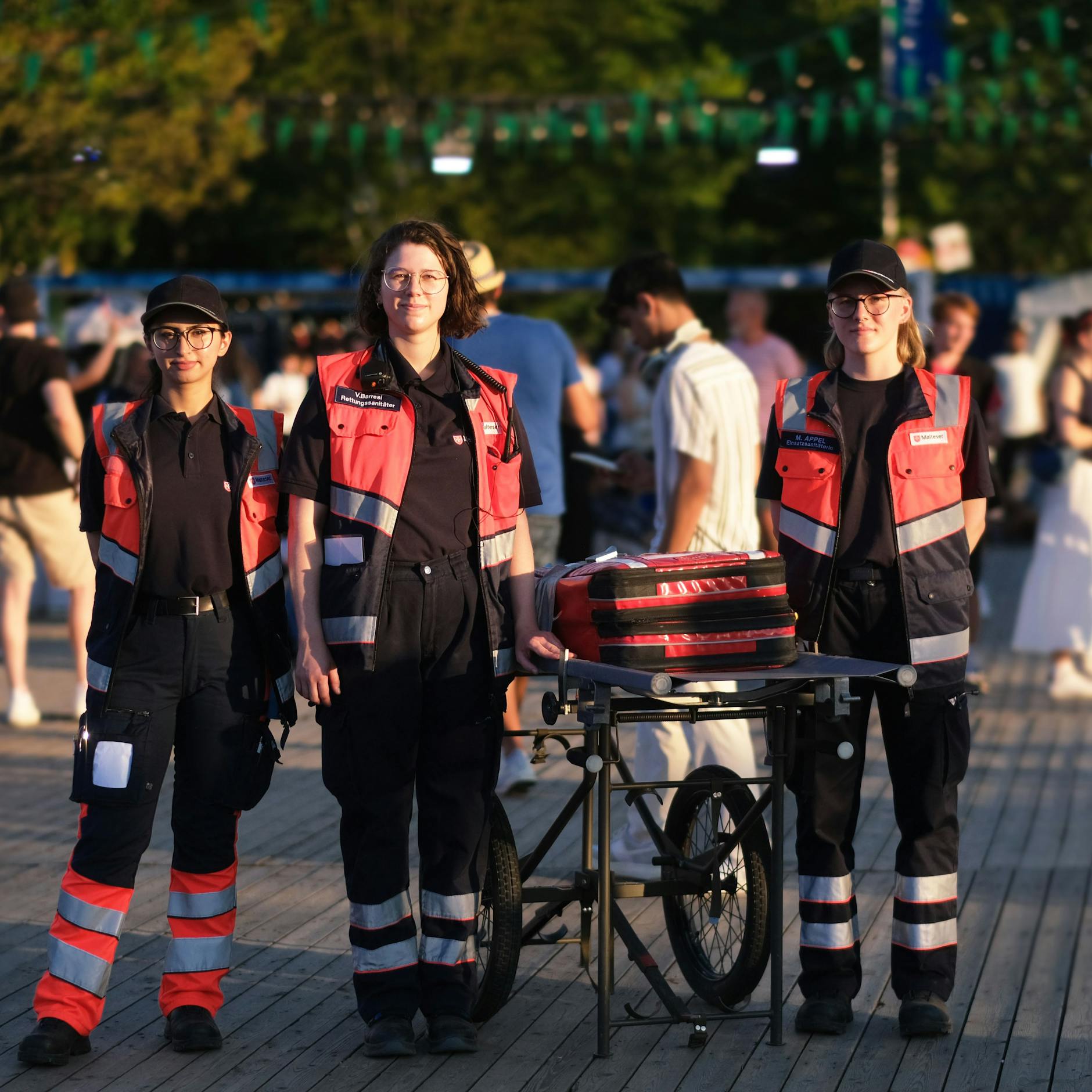Image - EM 2024: Berlins Fanzone-Ehrenamtliche helfen bei Blasen, Mückenstichen & Co.