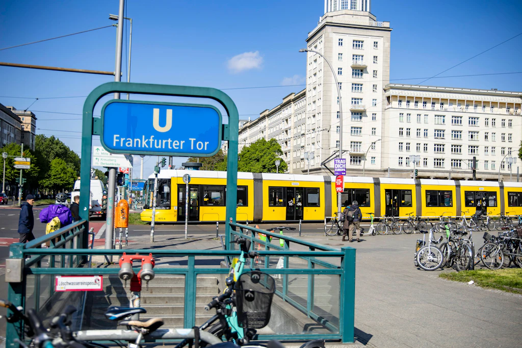 Deutschlandticket wird teurer: Grüne wollen, dass Arbeitgeber Kosten tragen
