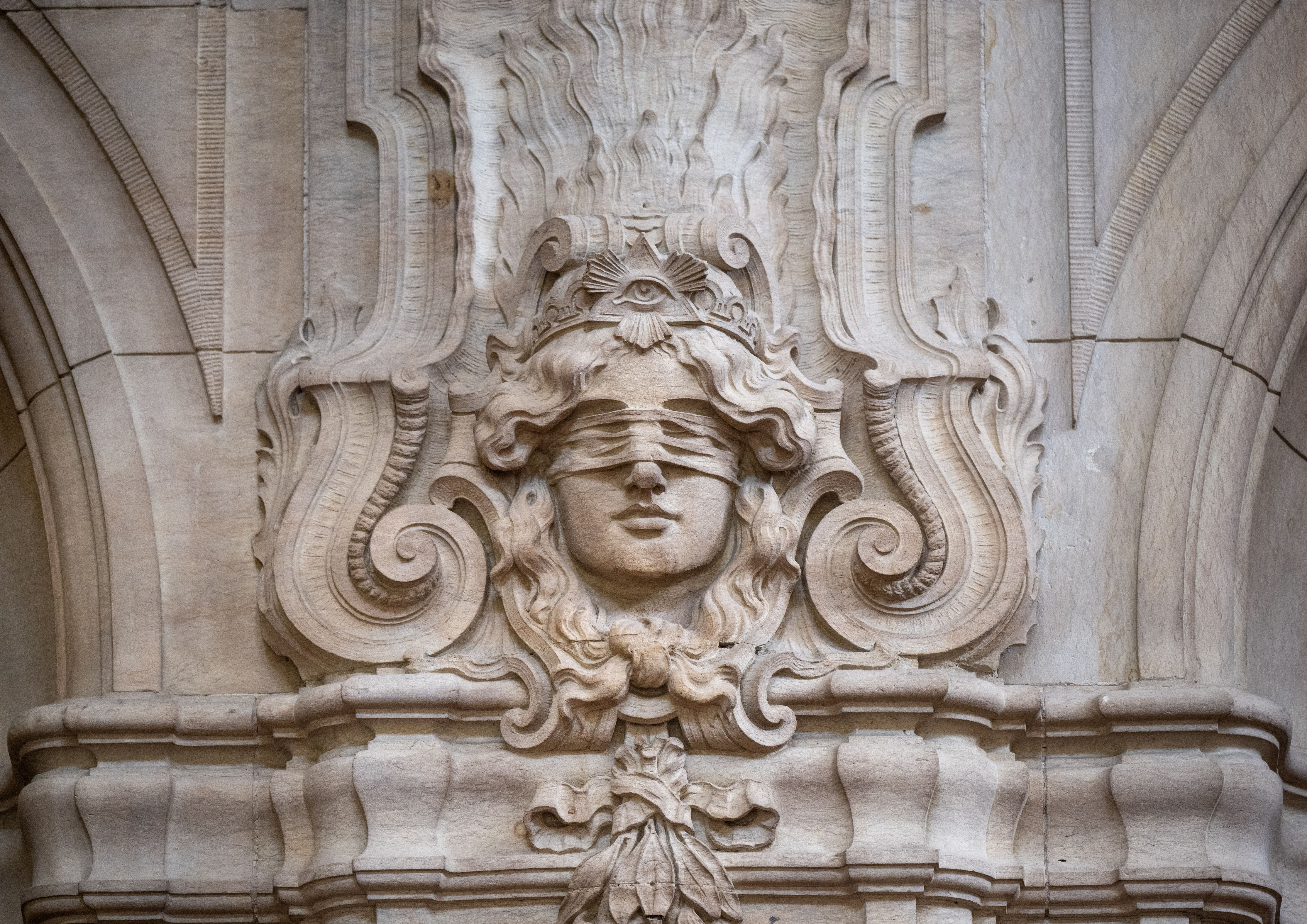 Mann schlägt Frau mit Kantholz tot: Anklage gegen 60-Jährigen