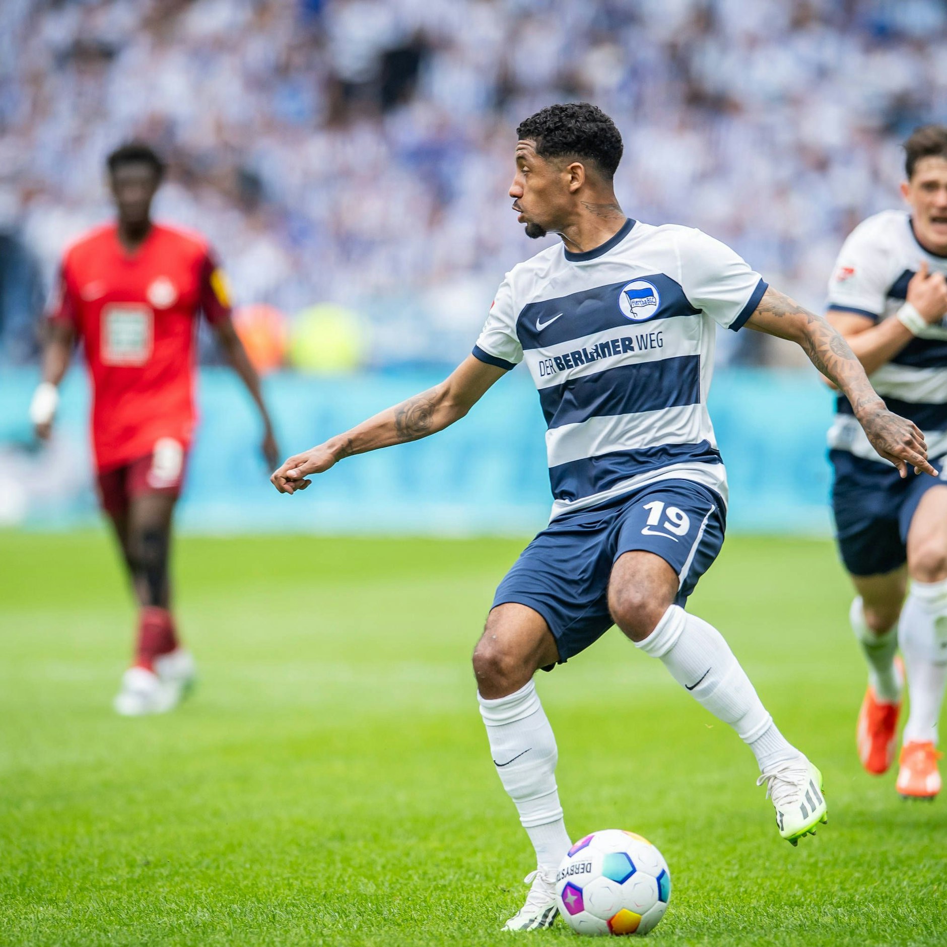 Jeremy Dudziak wird in der neuen Saison zwei Positionen in einem Spiel besetzen: linker Verteidiger und Mittelfeldspieler.