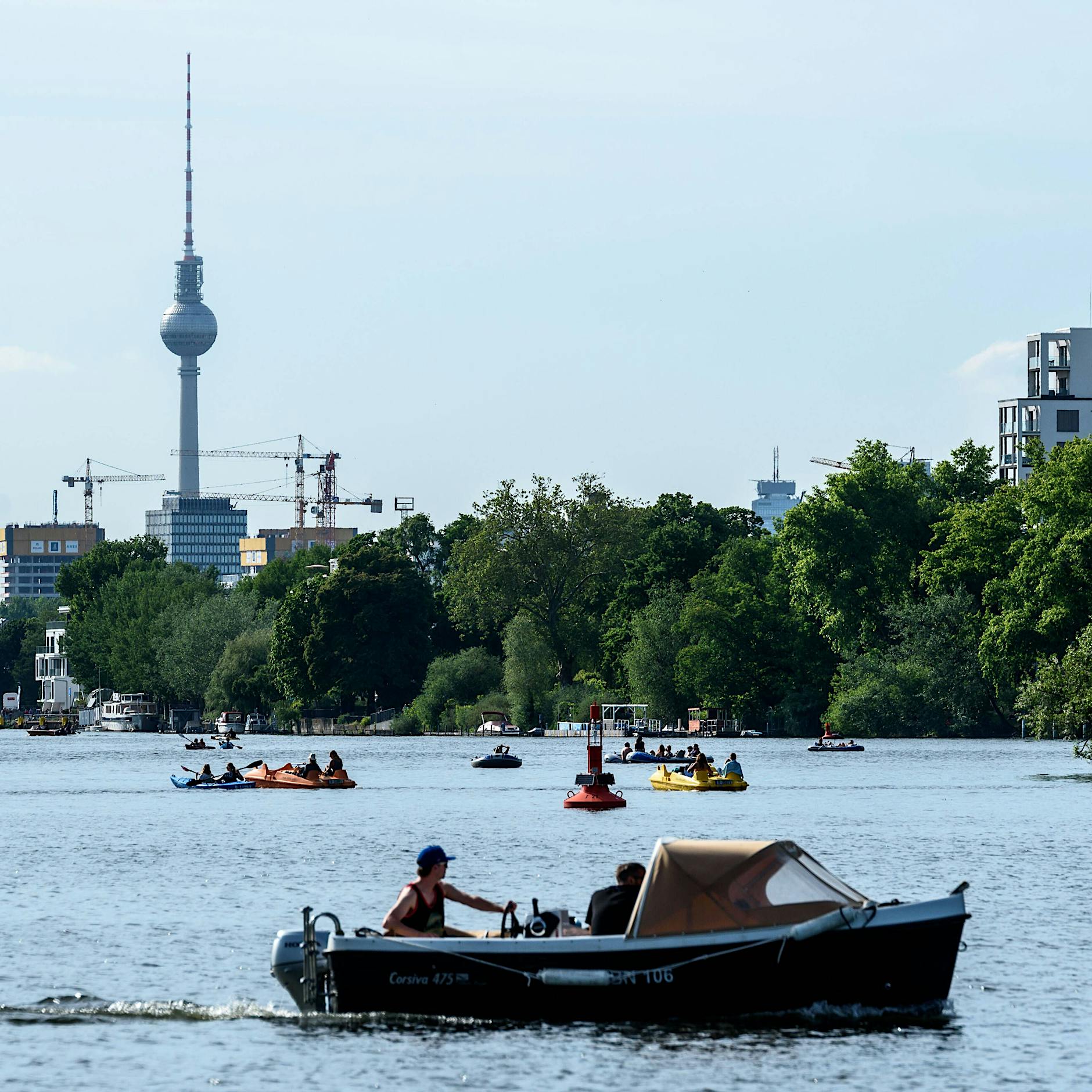 Ferien in Berlin: Tipps für Teenager im Sommer – Freibad, Freiluftkino, Tempelhofer Feld