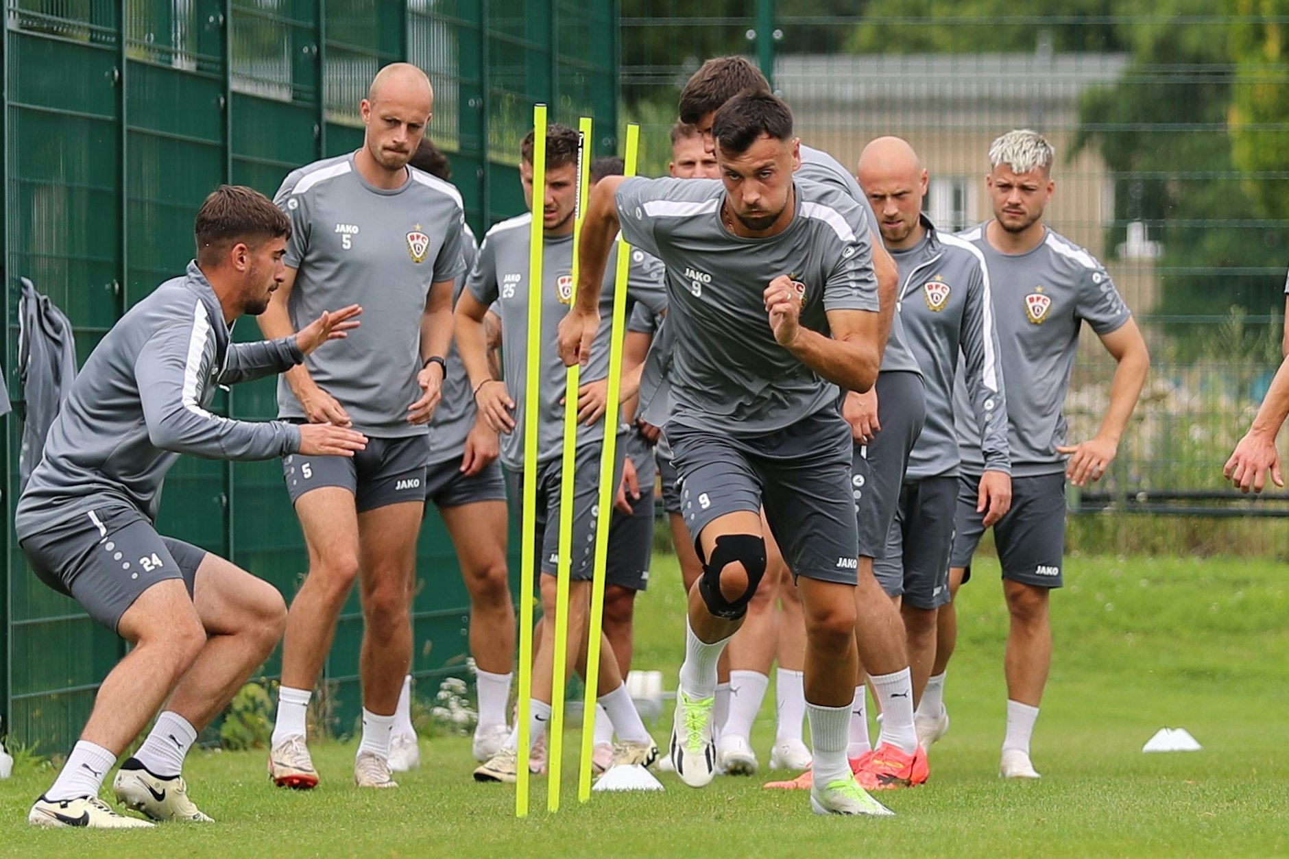 Torjäger Rufat Dadashov und der BFC Dynamo wollen gegen Hansa Rostock II so richtig Fahrt aufnehmen. 