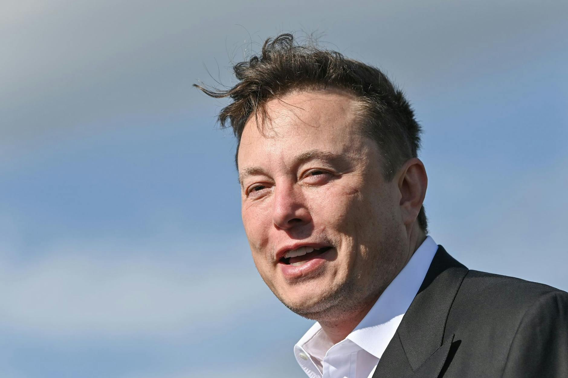 ARCHIV: Tesla-Chef Elon Musk hat nach dem versuchten Attentat gegen Donald Trump seine Wahlempfehlung für ihn ausgesprochen