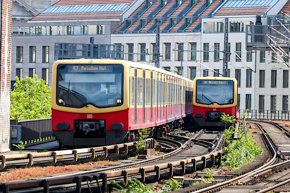In den Sommerferien will die Bahn ihre Baupläne an der Berliner Stadtbahn verwirklichen.