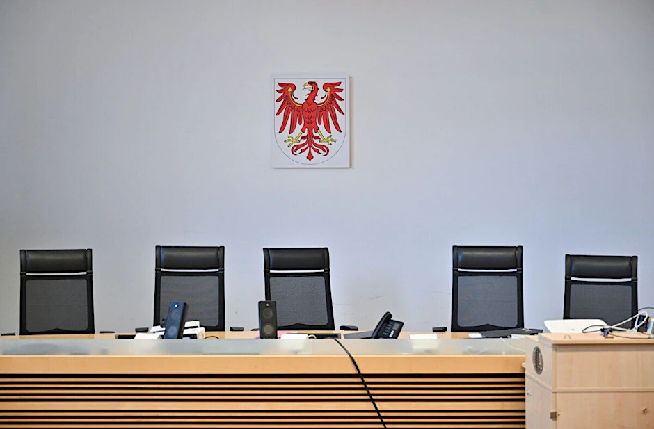 Weil er seine Frau getötet hat, muss ein 43-Jähriger eine lebenslange Haftstrafe antreten.