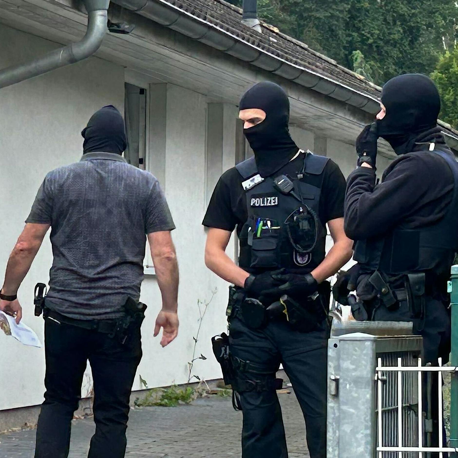 Compact Magazin von Innenministerin Nancy Faeser verboten – Durchsuchungen bei Berlin