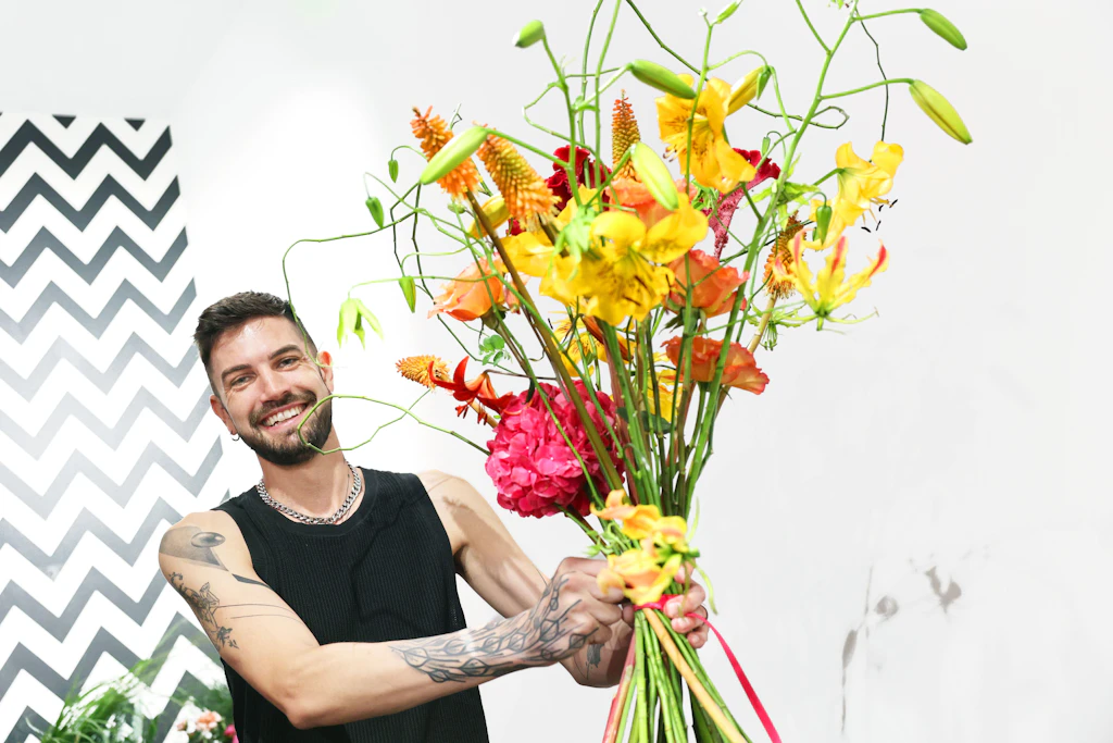 VIDEO: Dieser Berliner will Deutschlands bester Blumenbinder werden