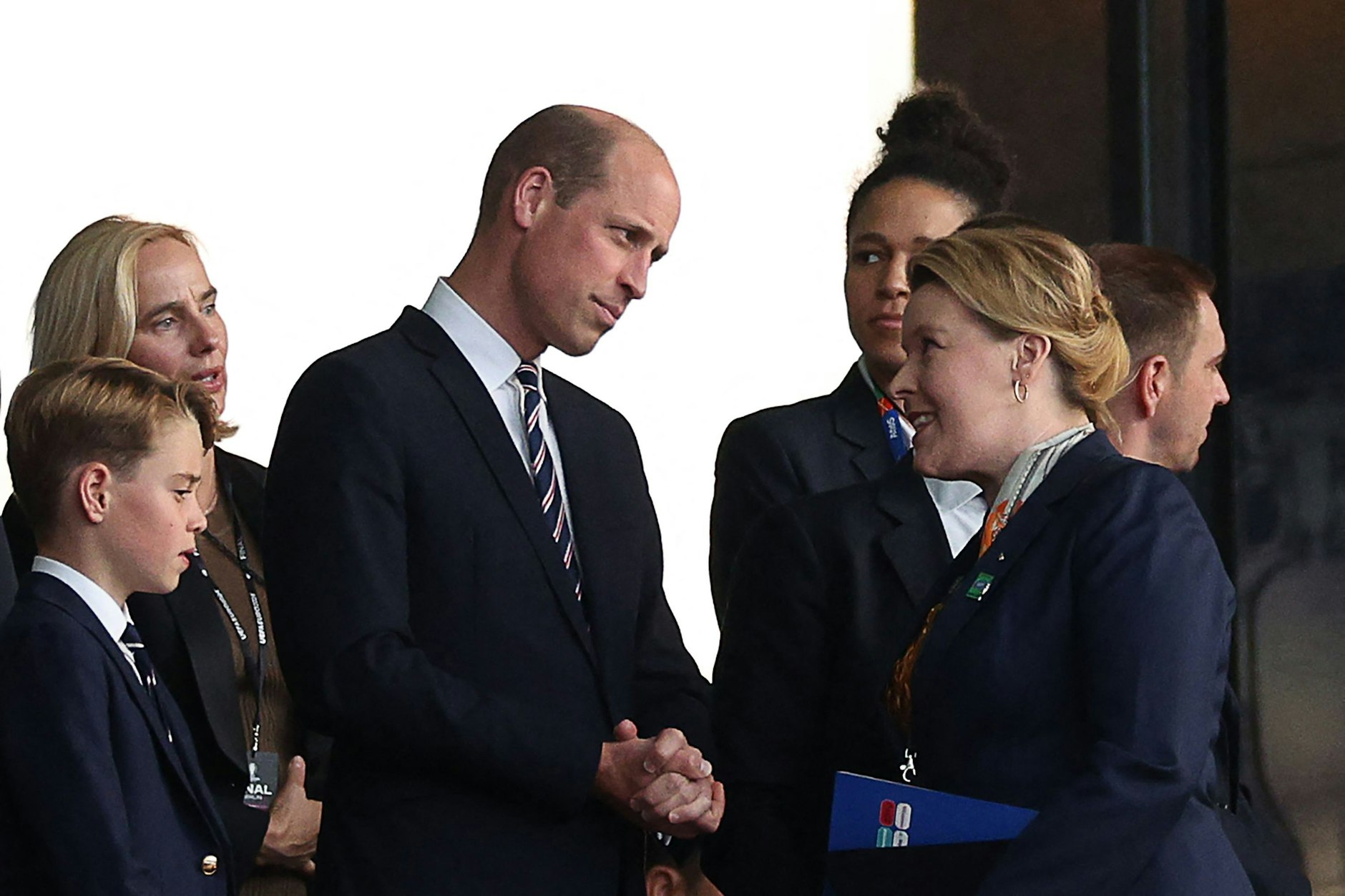 Der Moment, in dem Franziska Giffey im Berliner Olympiastadion Prinz William trifft.