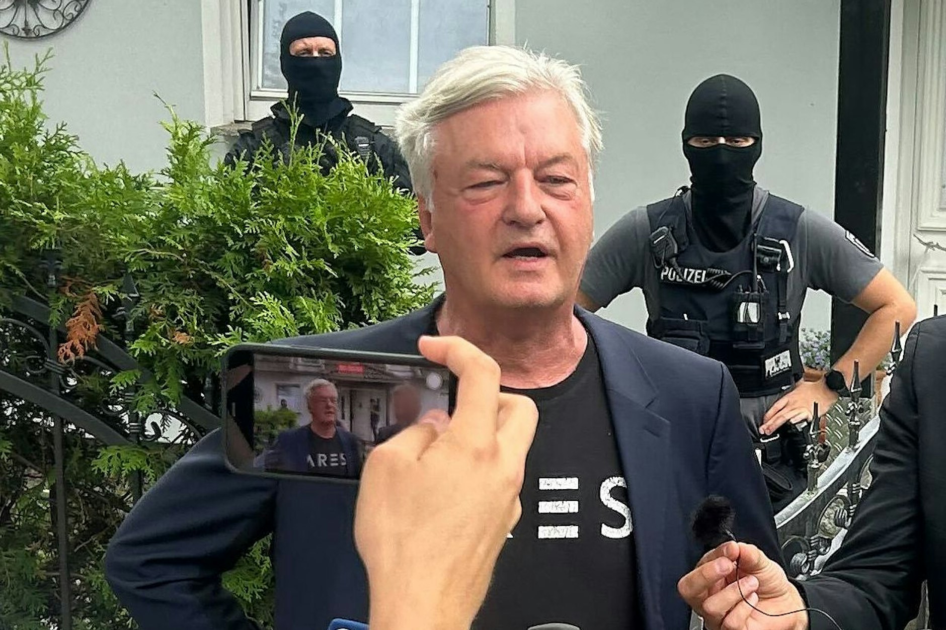 Falkensee: Jürgen Elsässer, Gründer und Chefredakteur des Magazins Compact, spricht zur Presse.&nbsp;