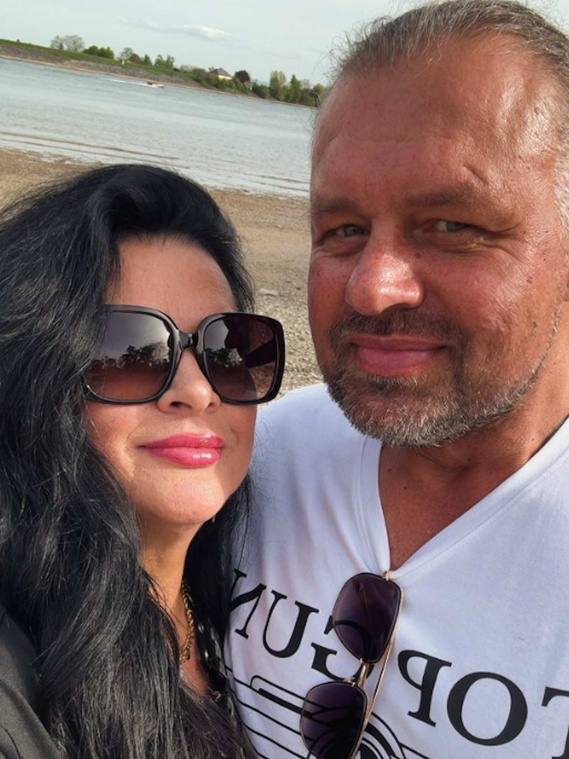 Iris Klein ist mit ihrem neuen Partner Stefan sehr glücklich.